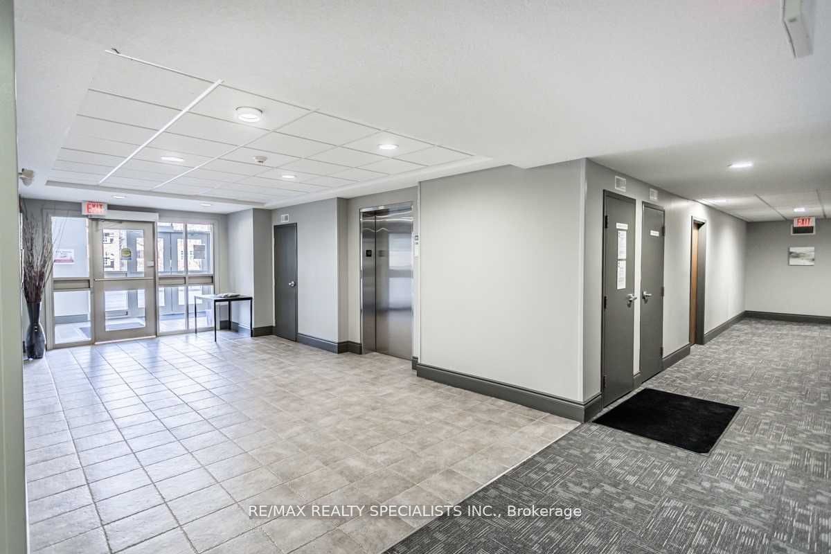 Unit 112 - 4016 Kilmer Drive, Burlington 4