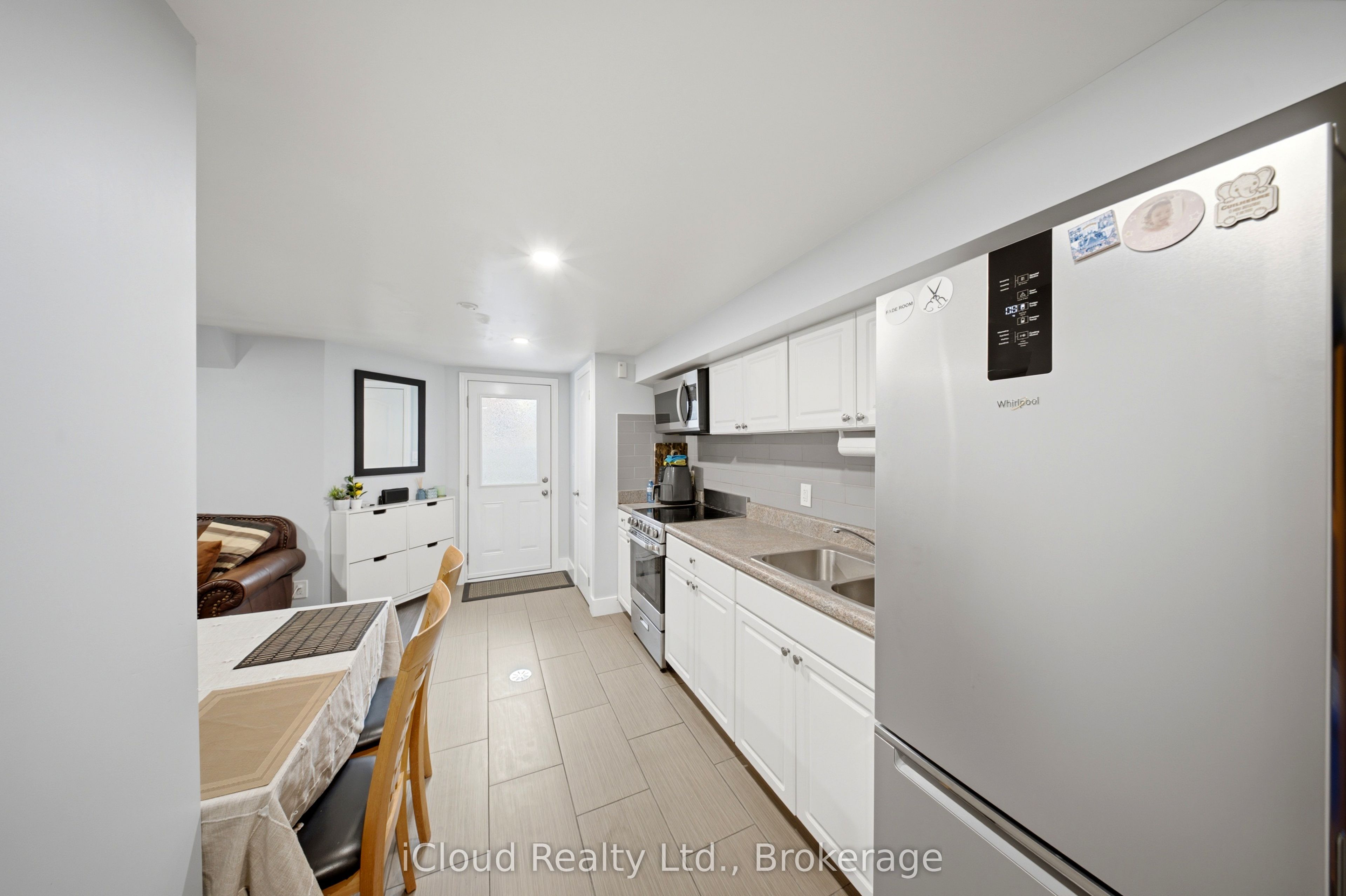 Unit Basement - 1226 Lansdowne Avenue, Toronto 4