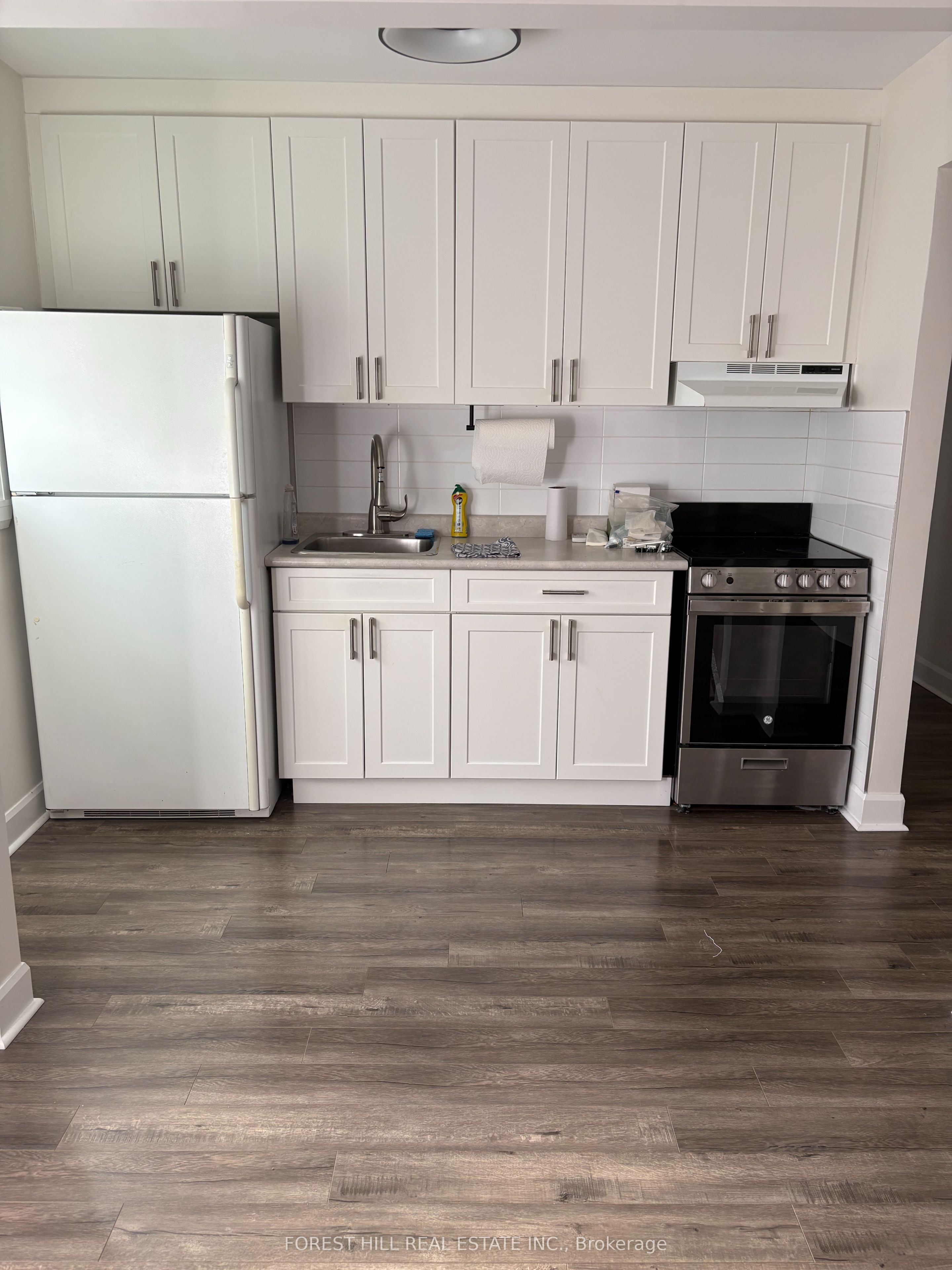 Unit 5 - 8 Victoria Street, Etobicoke 4