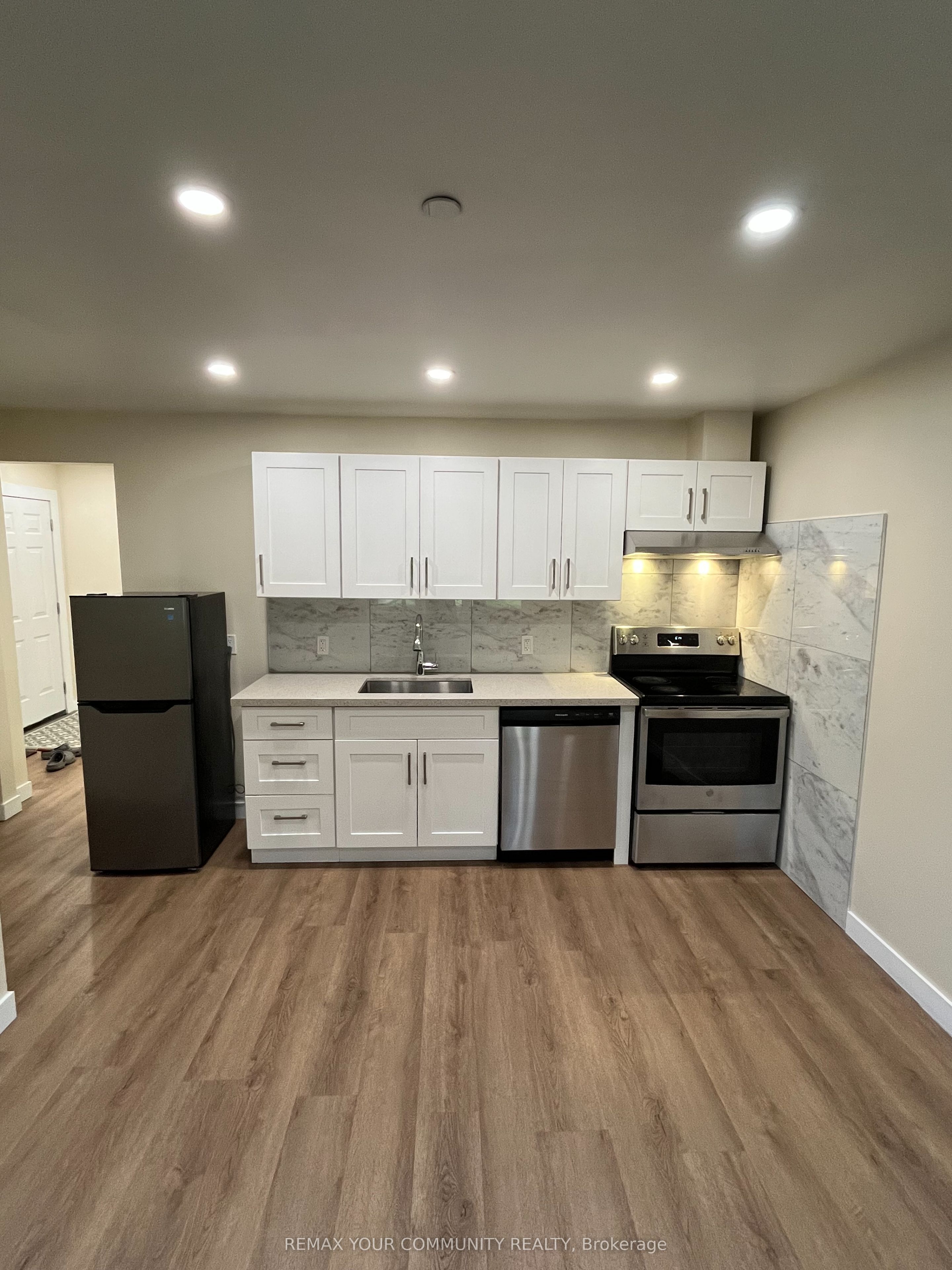 Unit MAIN - 2 Harold Street, Etobicoke 4