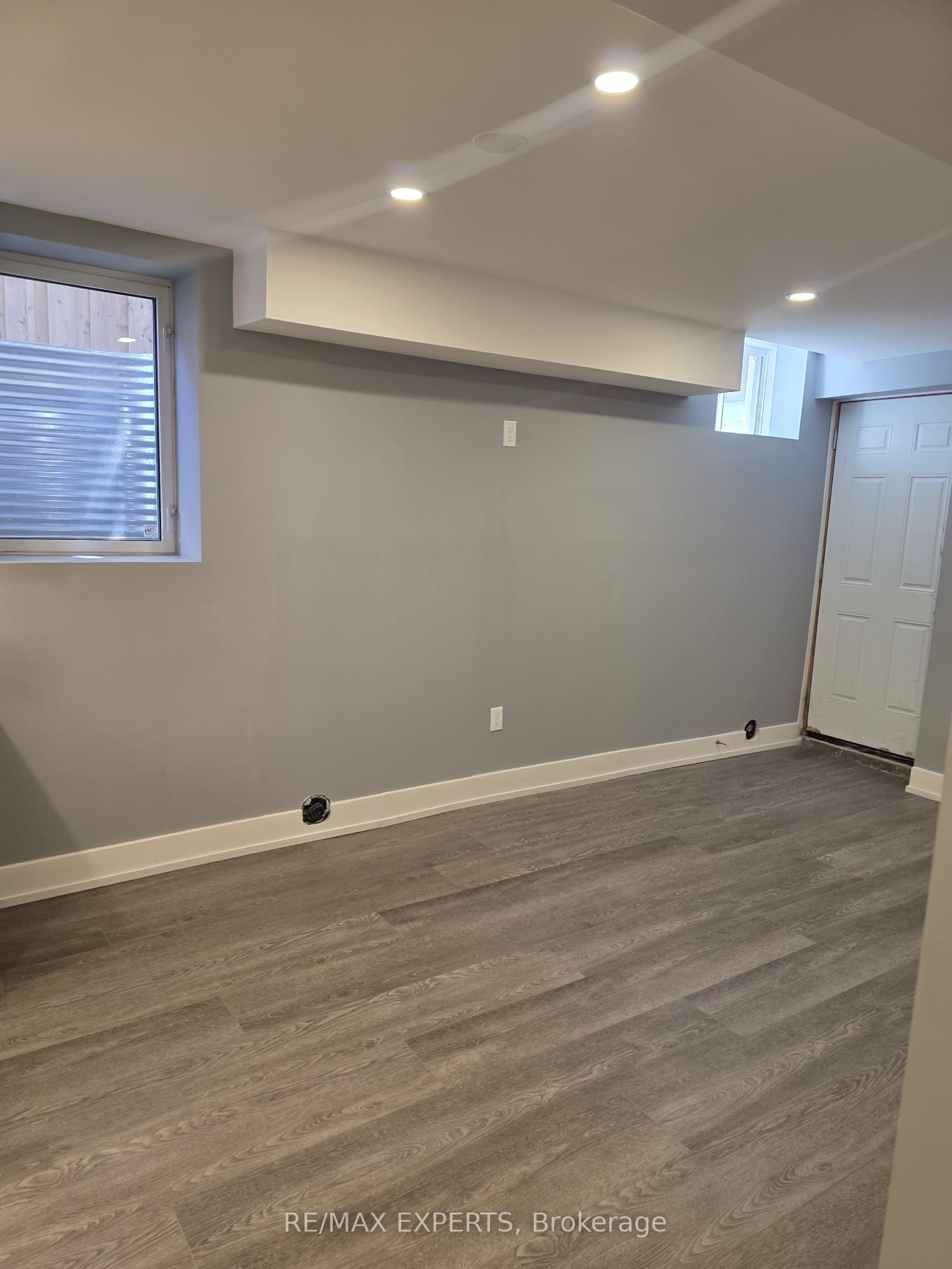 Unit Bsmt - 3 Appleaire Crescent, Brampton 4