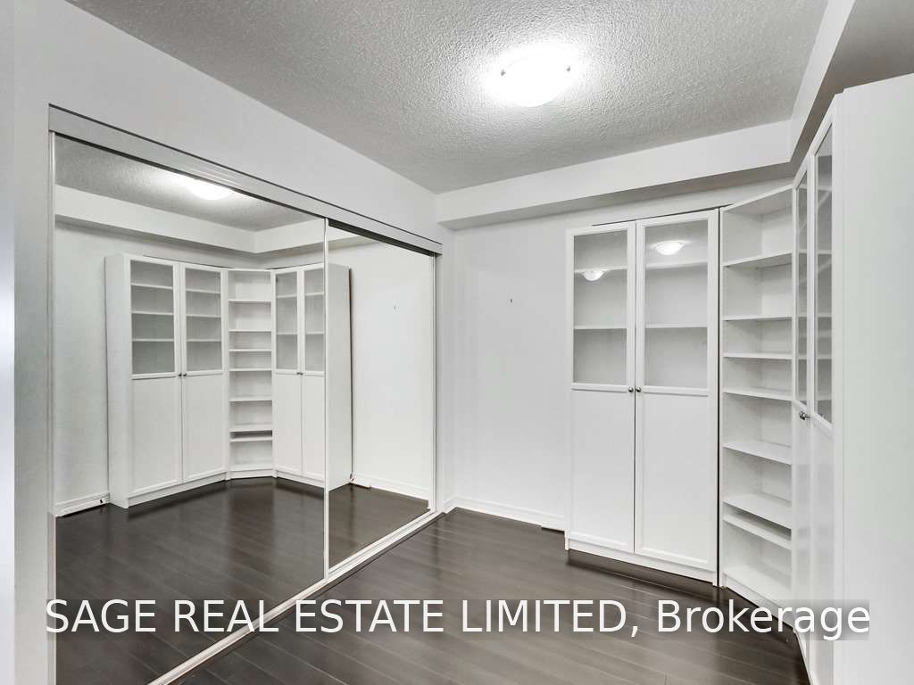 Unit 636 - 60 Heintzman Street, Toronto 5