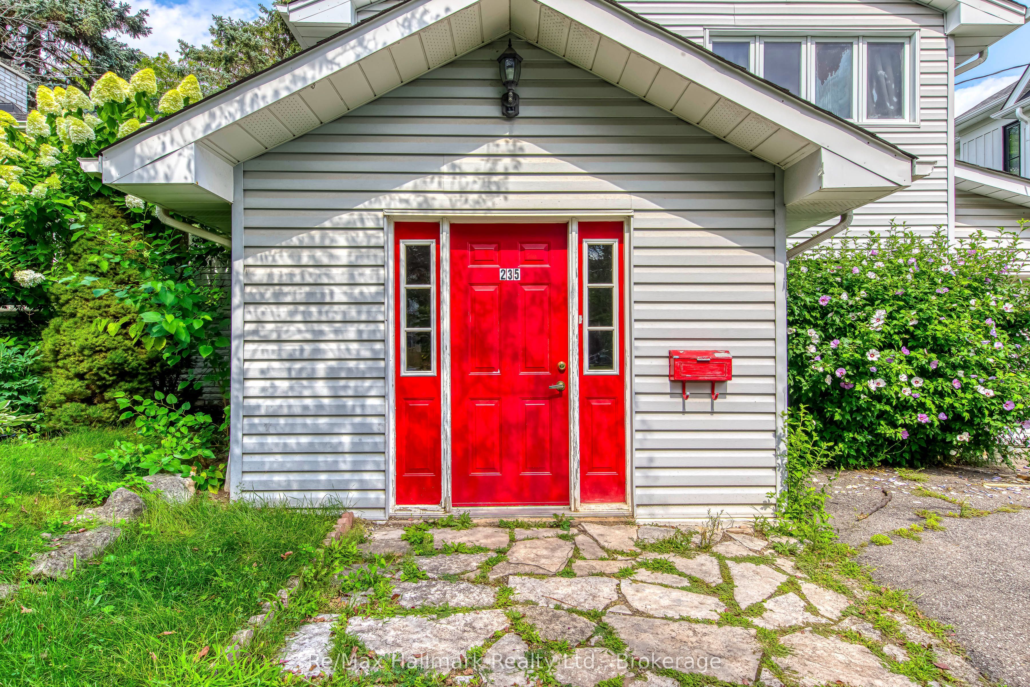 235 Tweedsdale Crescent, Oakville 3