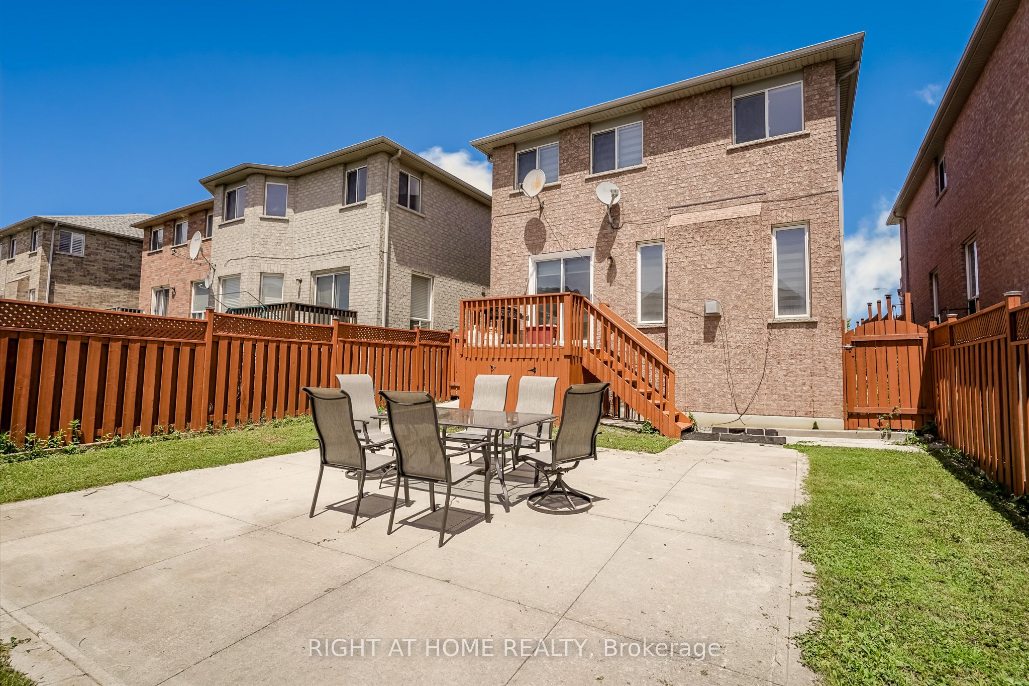 Unit Bsmt - 3470 Crimson King Circle, Mississauga 3