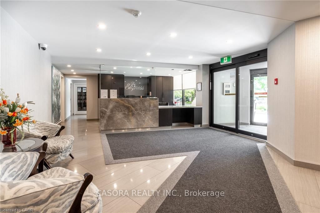 Unit 811 - 700 DYNES Road, Burlington 3