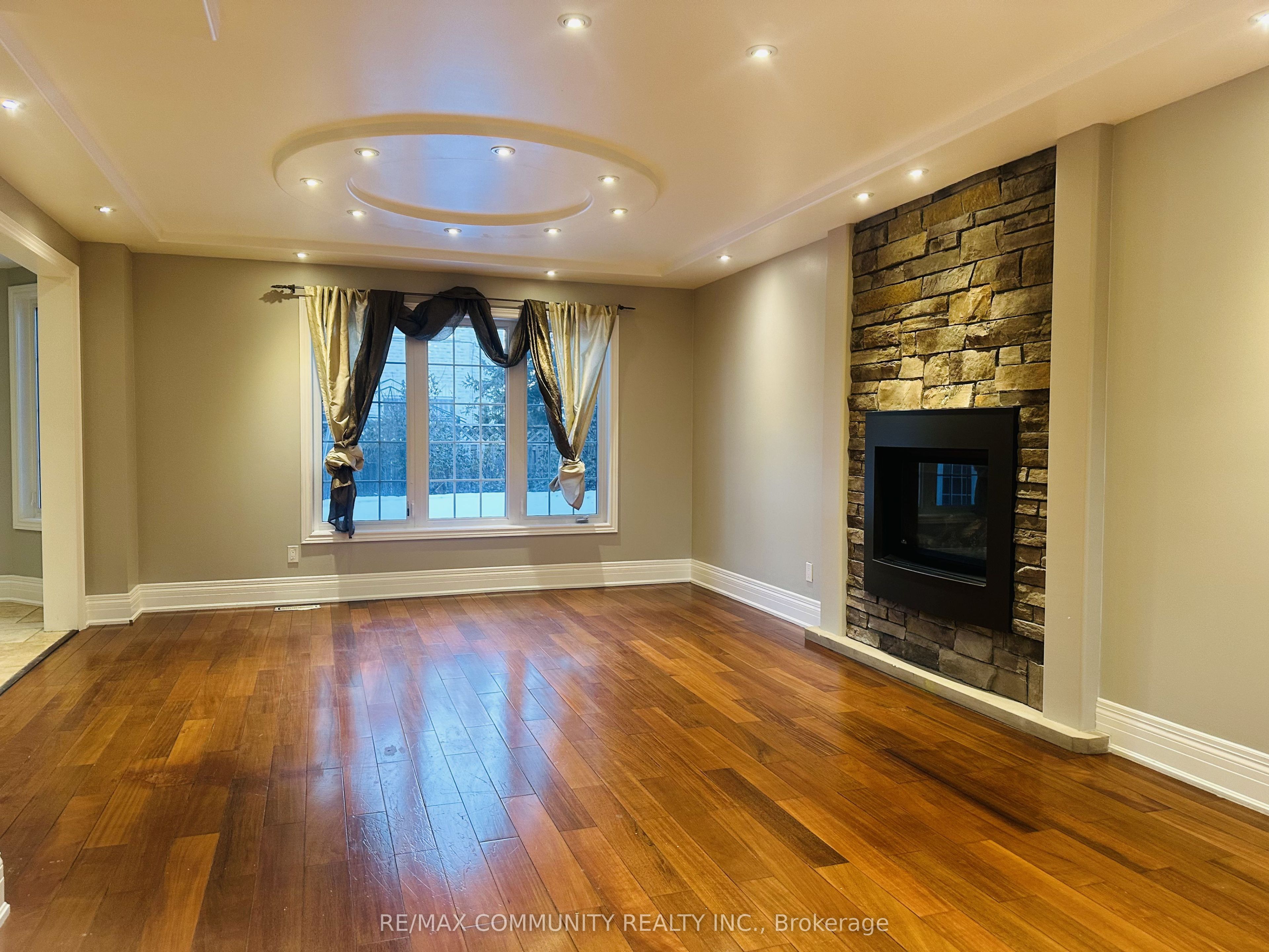 53 Hood Crescent, Brampton 4