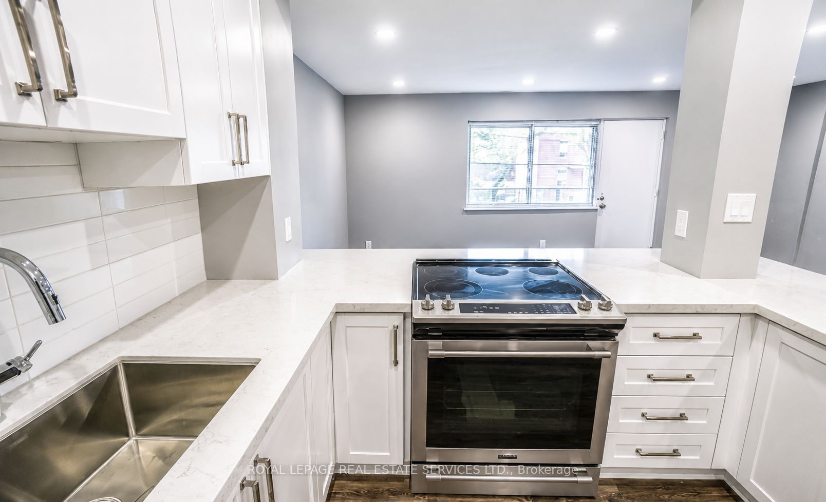 Unit 203 - 15 Elizabeth Street N, Mississauga 5
