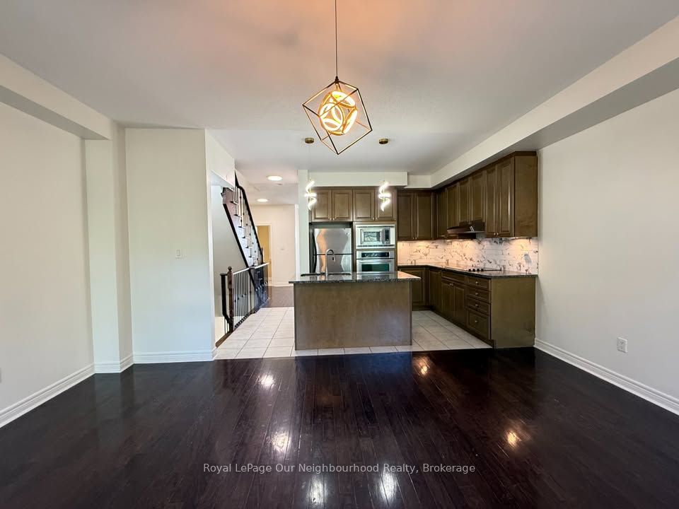 Unit 4 - 5710 Long Valley Road, Mississauga 4