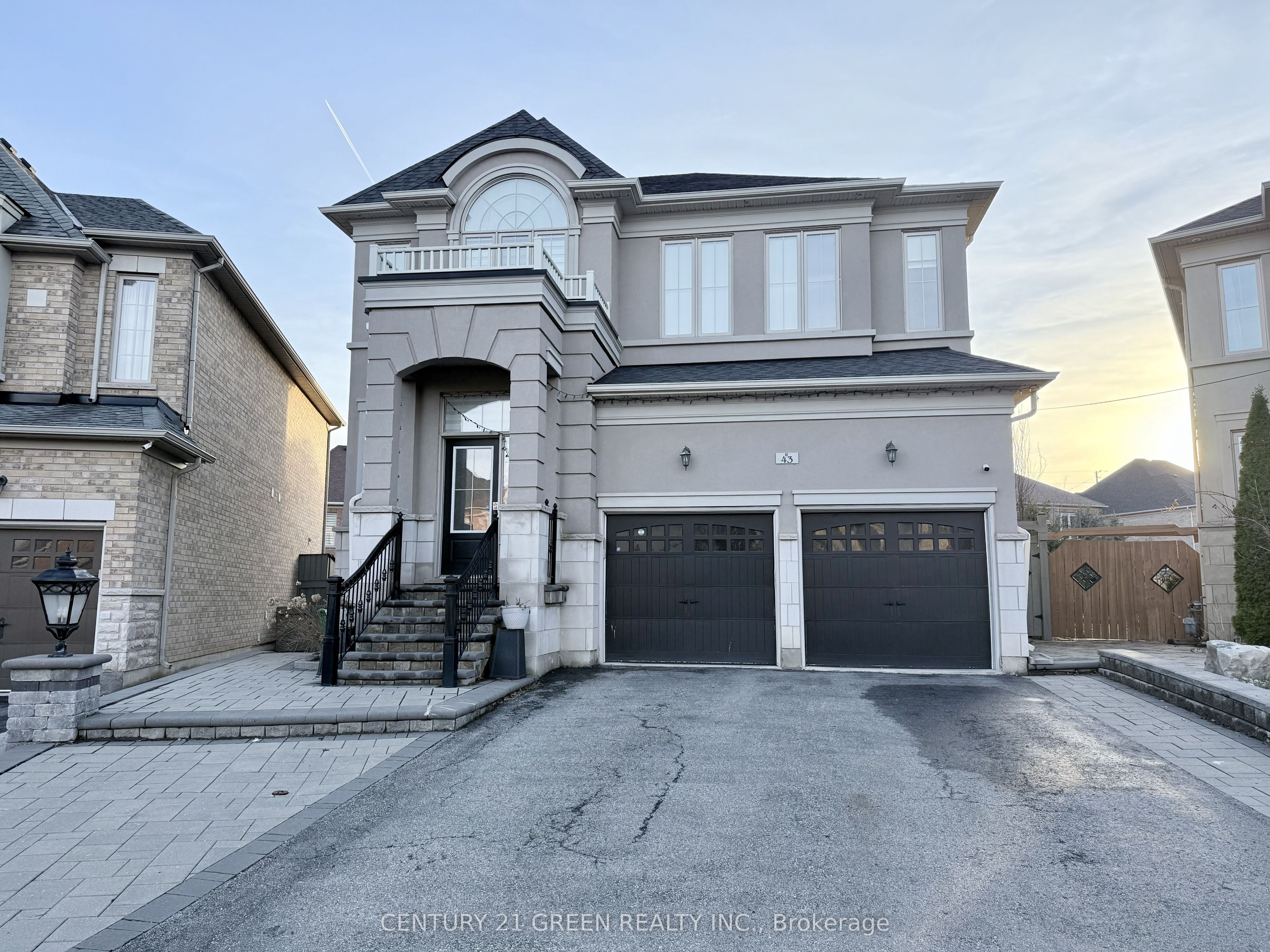 Unit Upper - 43 Black Diamond Crescent, Brampton 2