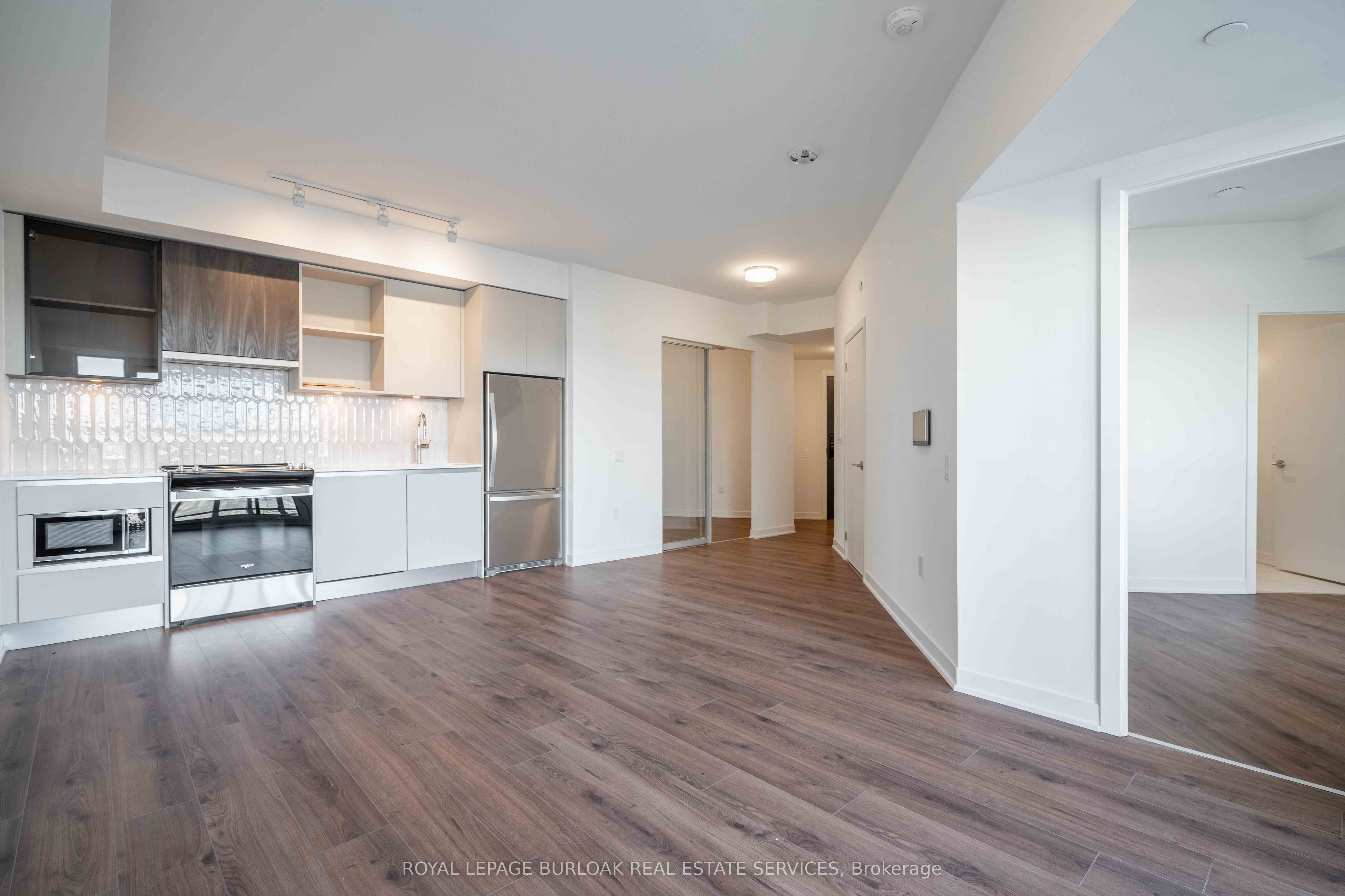 Unit 437 - 395 Dundas Street, Oakville 5
