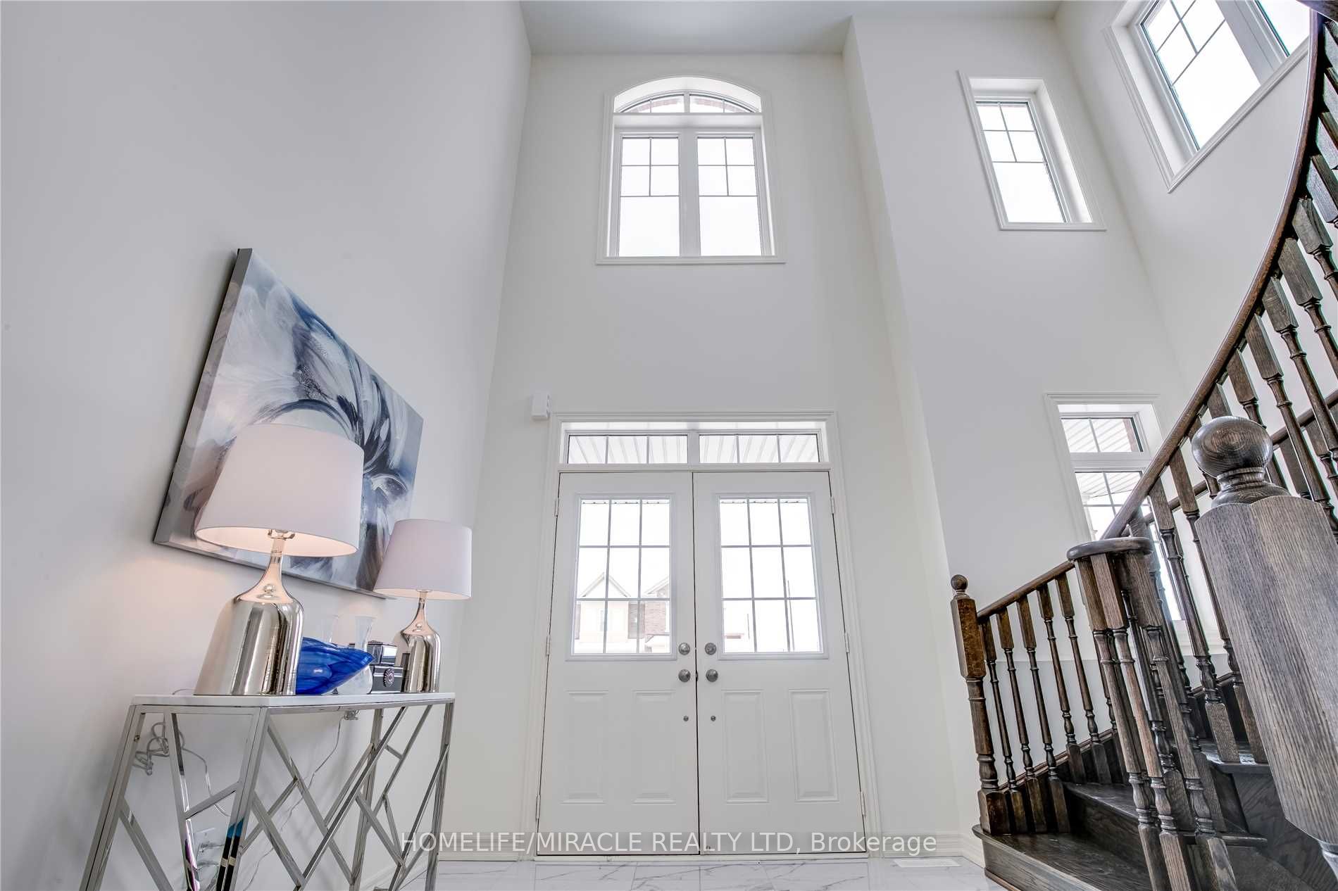 383 Robert Parkinson Drive, Brampton 2