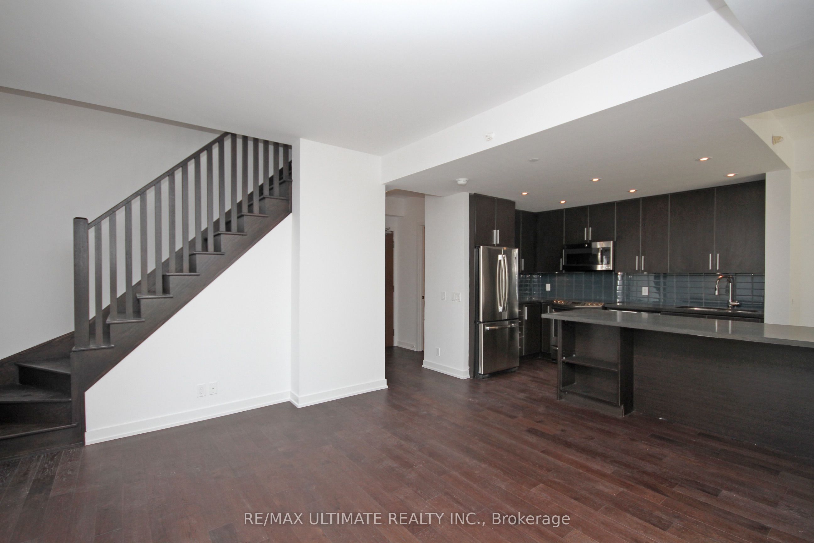 Unit 1 - 2212 Lake Shore Boulevard W, Etobicoke 3