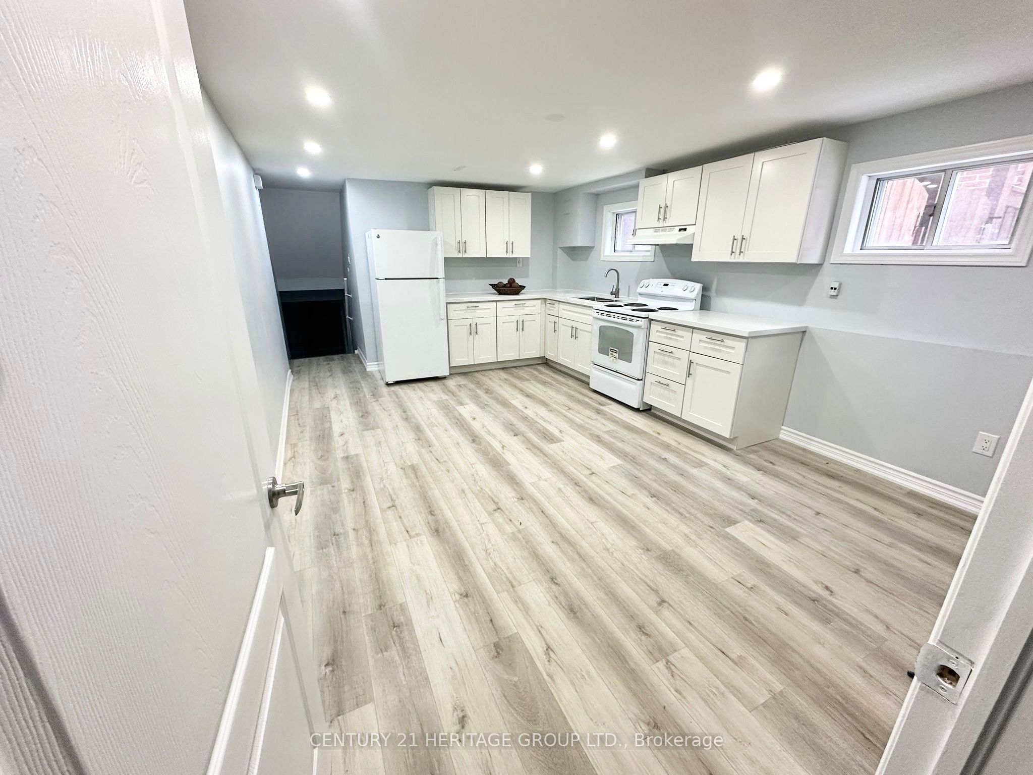 Unit Lower - 32 Histon Crescent, Brampton 2