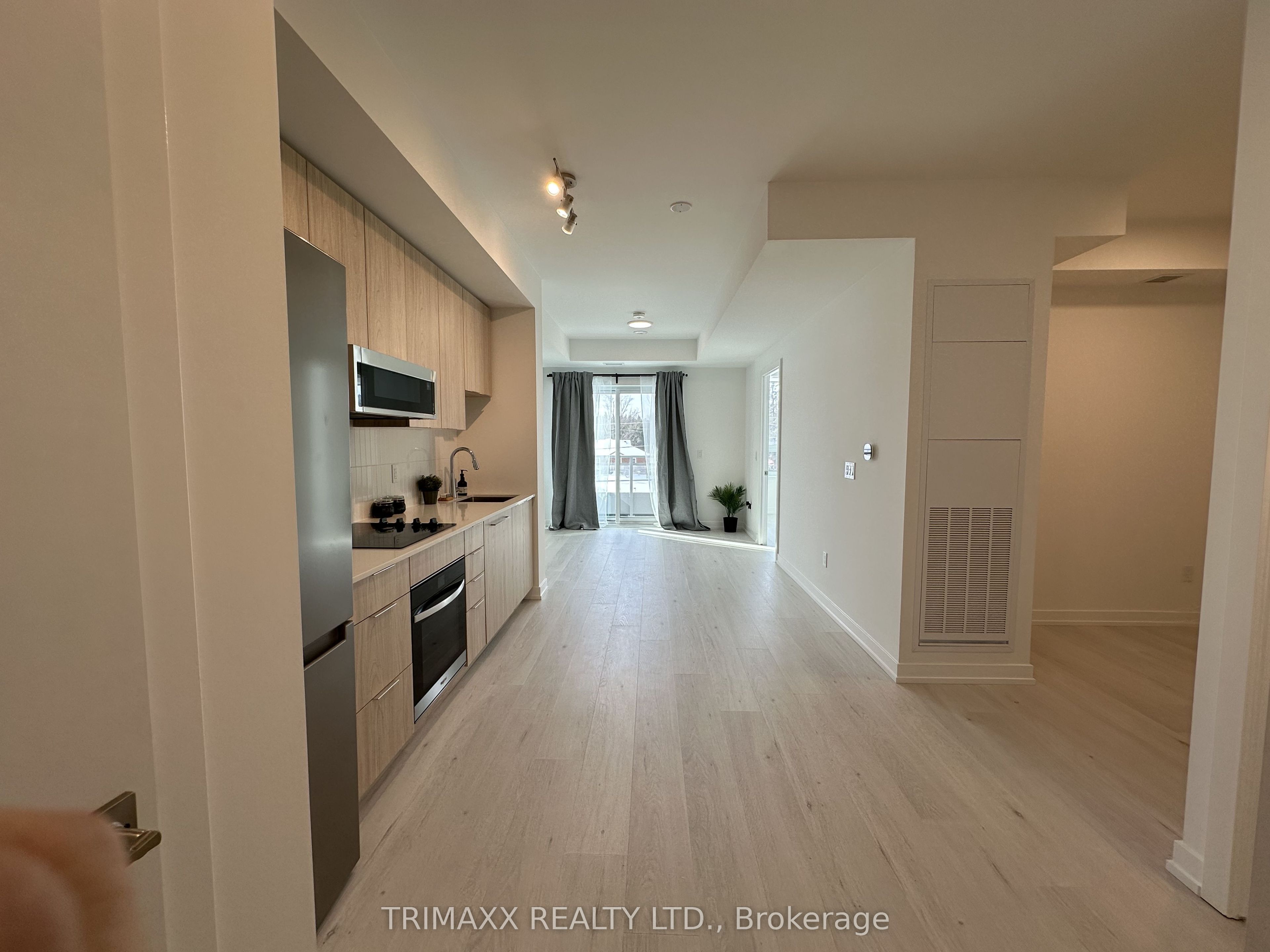 Unit 226 - 2501 Saw Whet Boulevard, Oakville 2