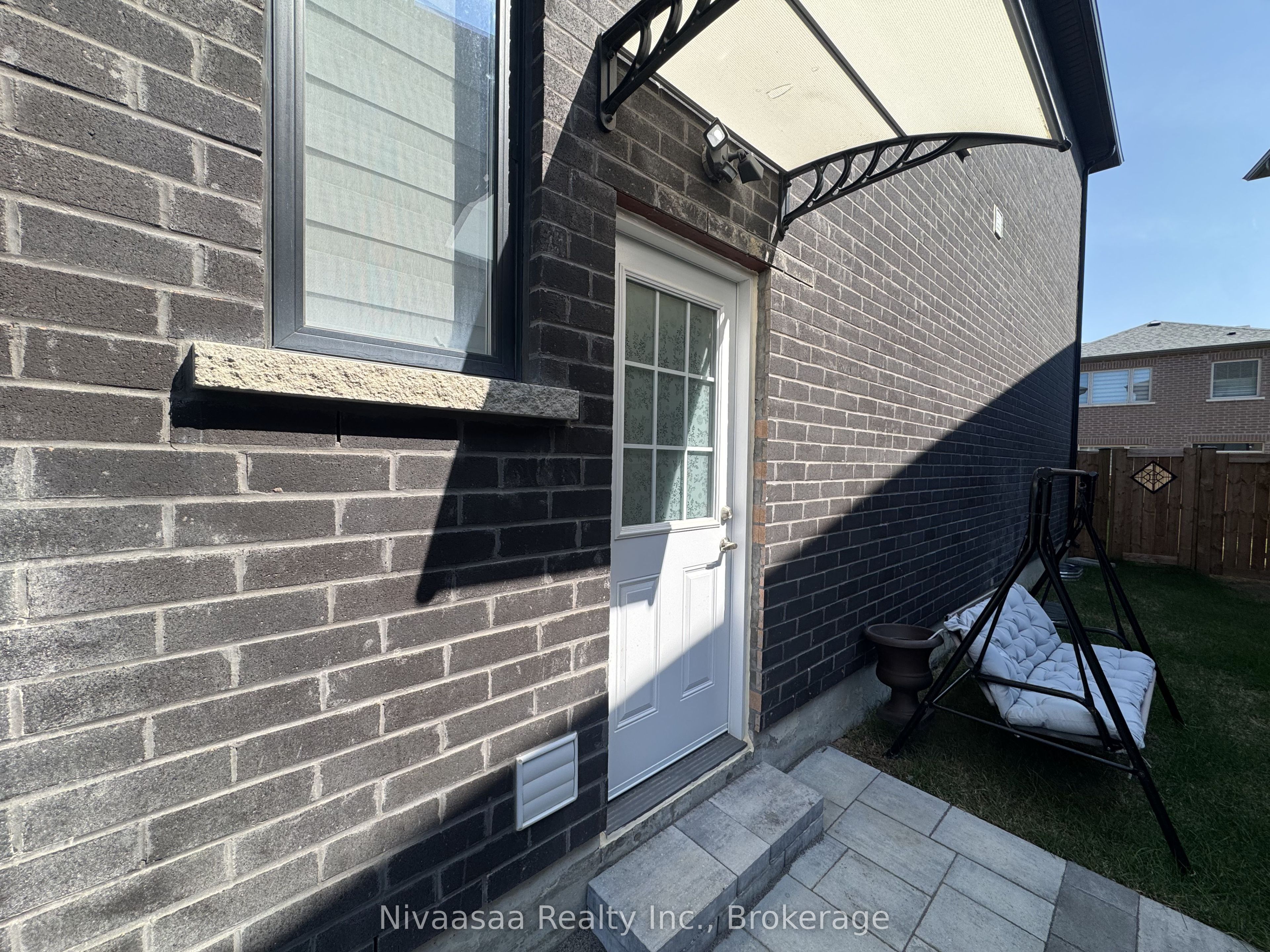 Unit Basement - 39 Petch Avenue, Caledon 2