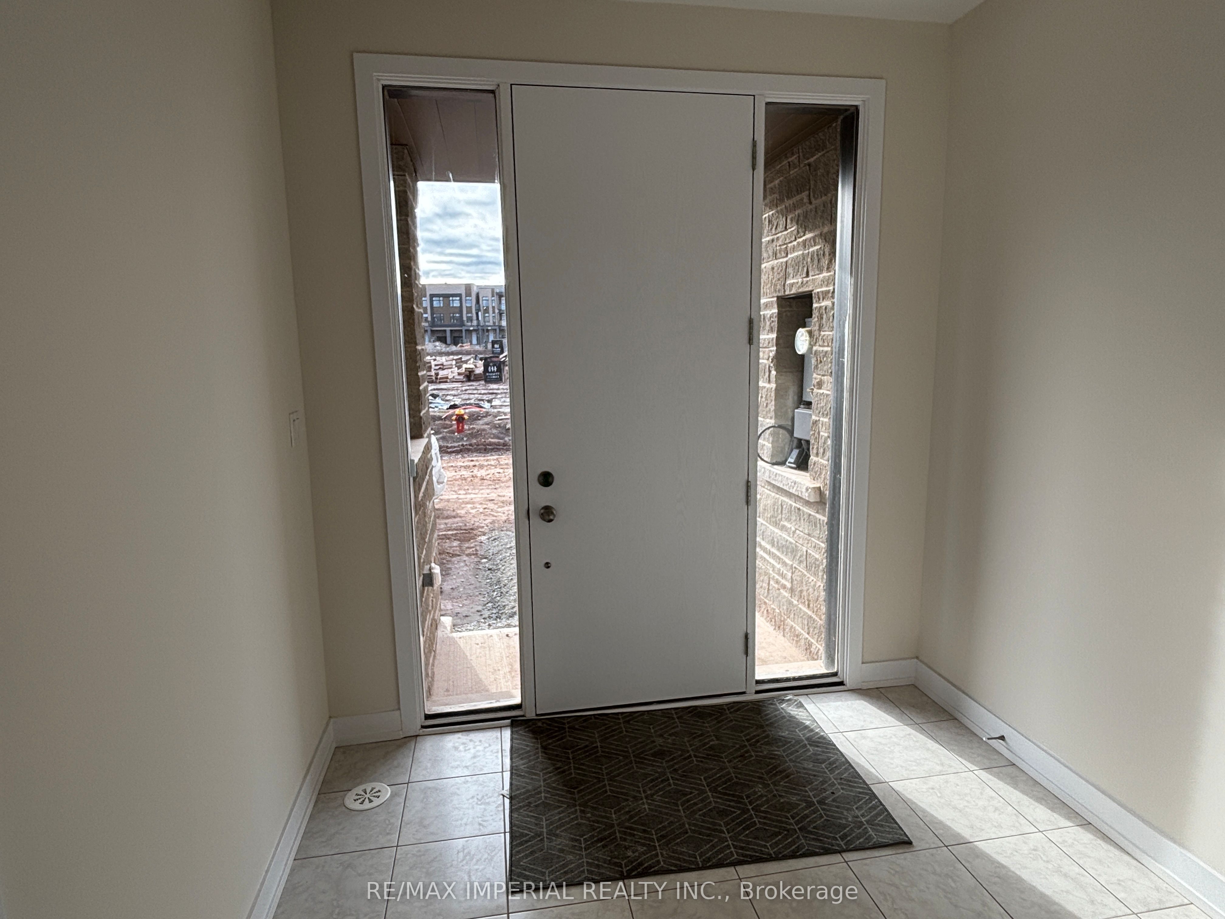 3085 Welsman Gardens, Oakville 2