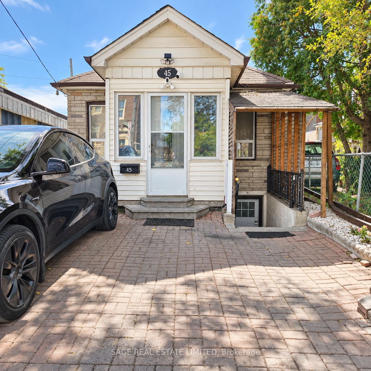 45 Turnberry Avenue, Toronto 2