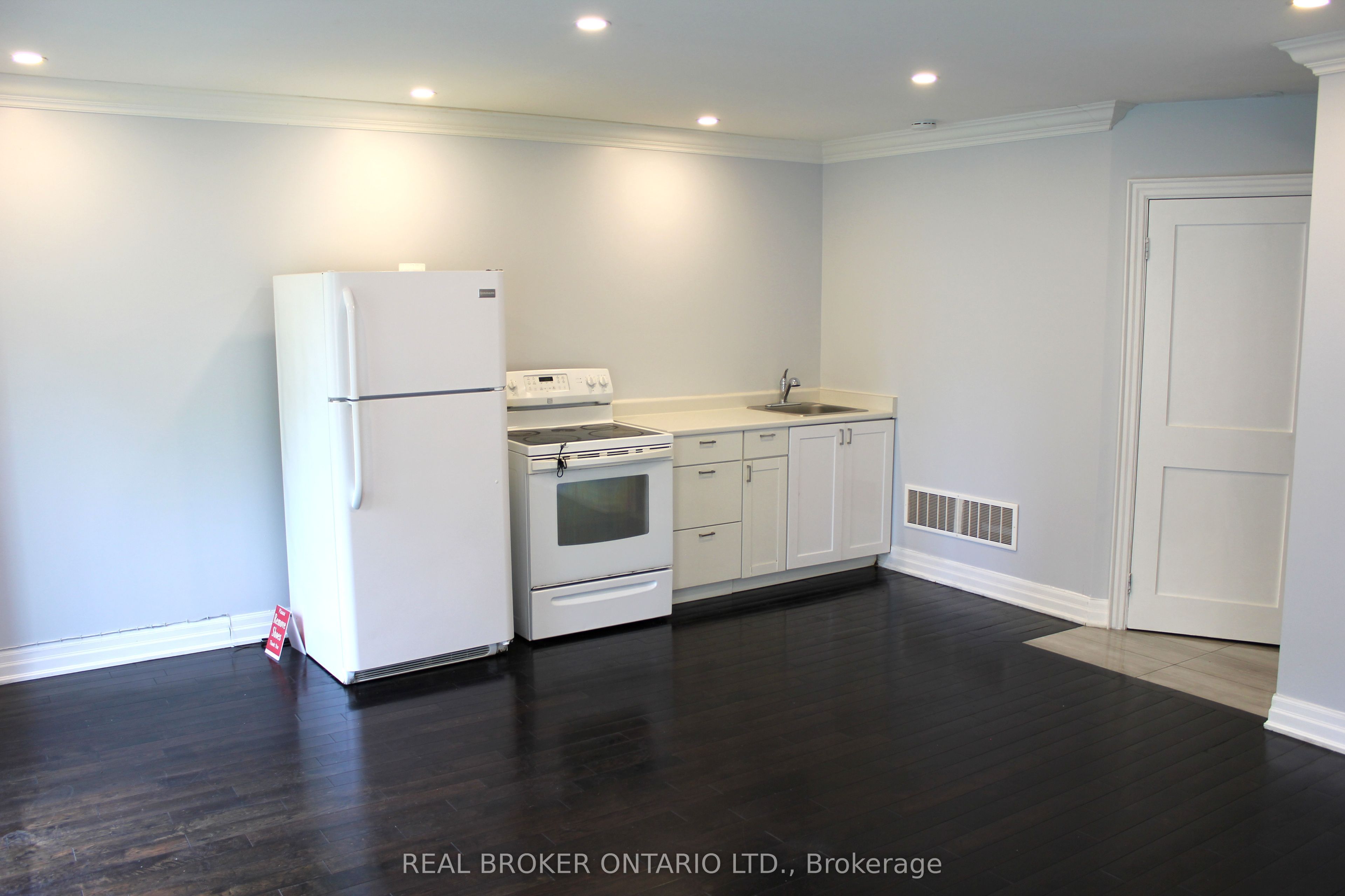 Unit LOWER - 151 Bob Yuill Drive, North York 5