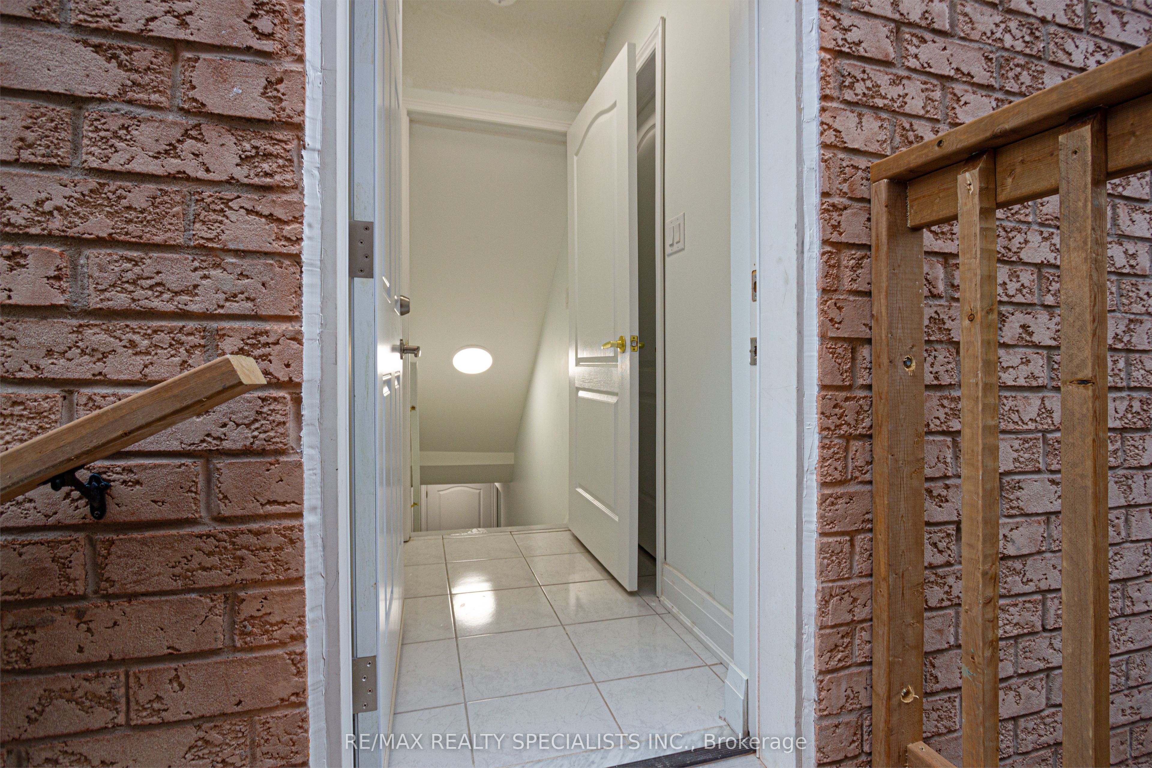 Unit Lower - 5446 Tasha Drive, Mississauga 2