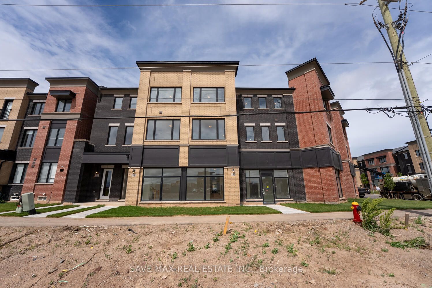 Unit 2 - 3299 Sixth Line, Oakville 2