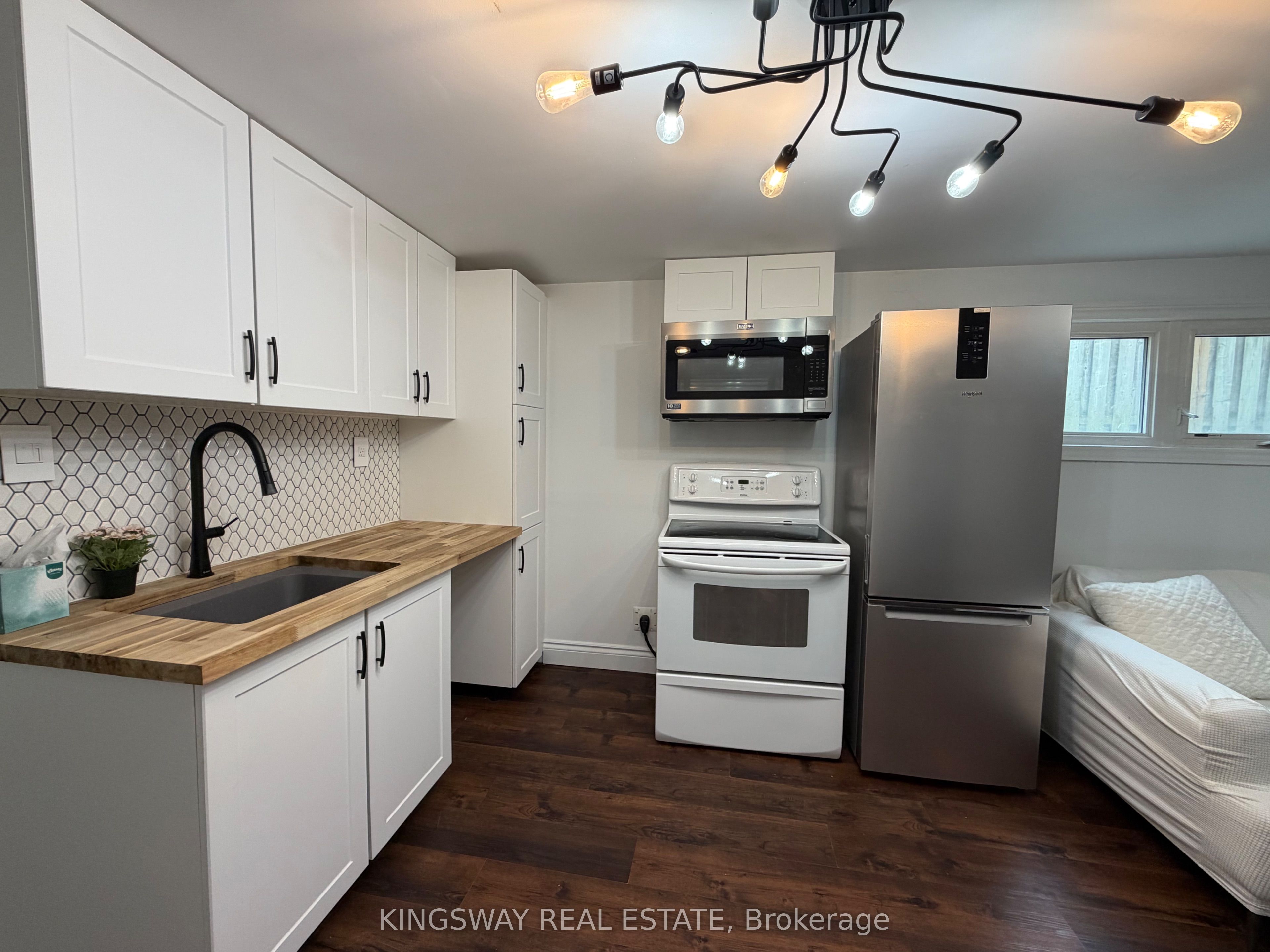 Unit Lower Level - 323 Montego Rd. Road, Mississauga 5