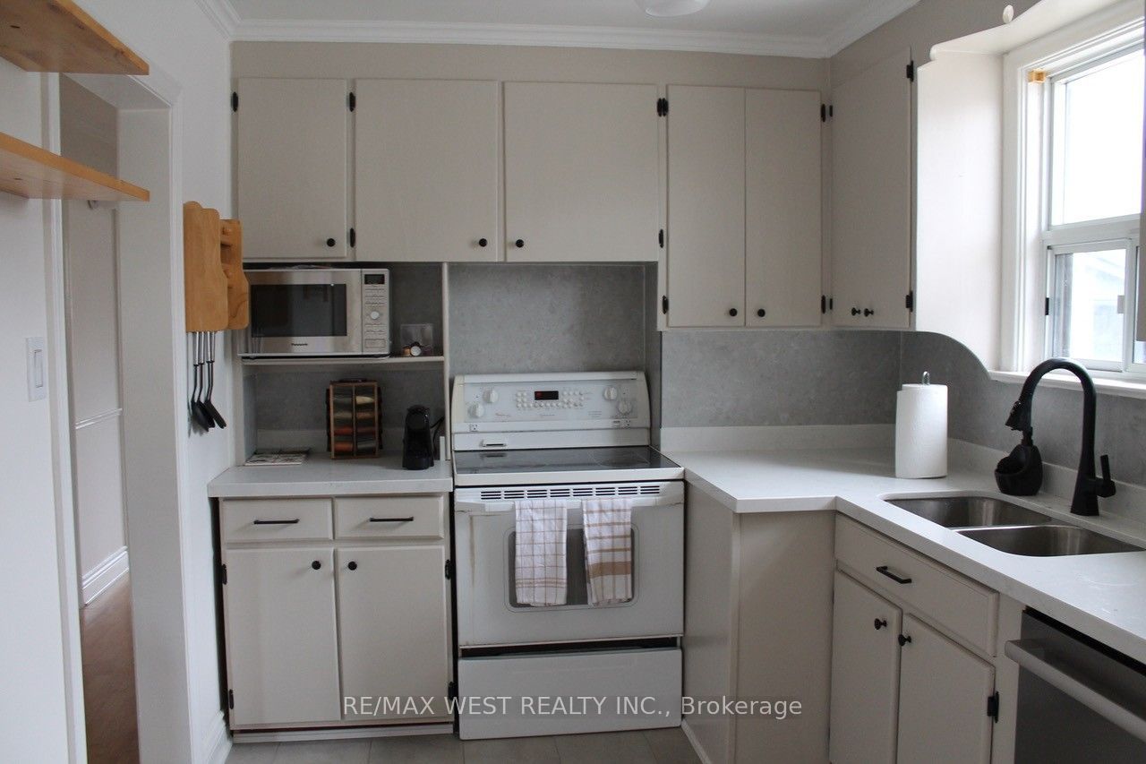 Unit Main - 14 Treeview Drive, Etobicoke 5