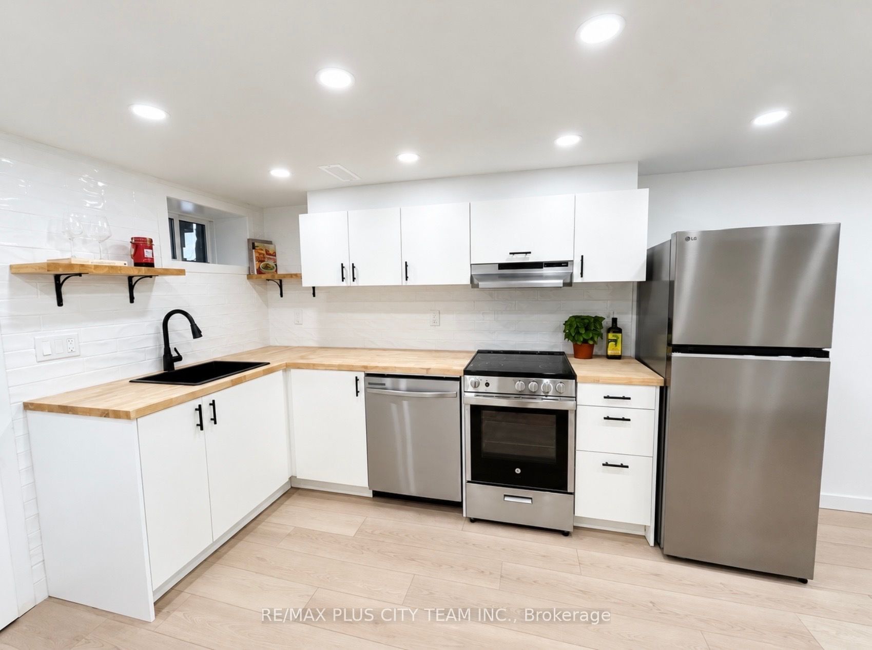 Unit Lower - 148 Ascot Avenue, Toronto 5