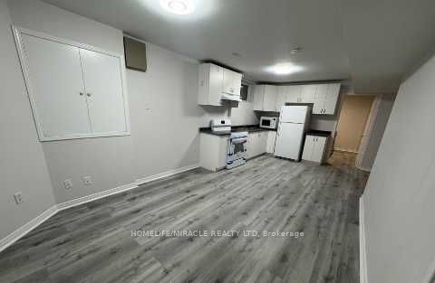 Unit Bsmt - 6 Sweet Briar Lane, Brampton 5
