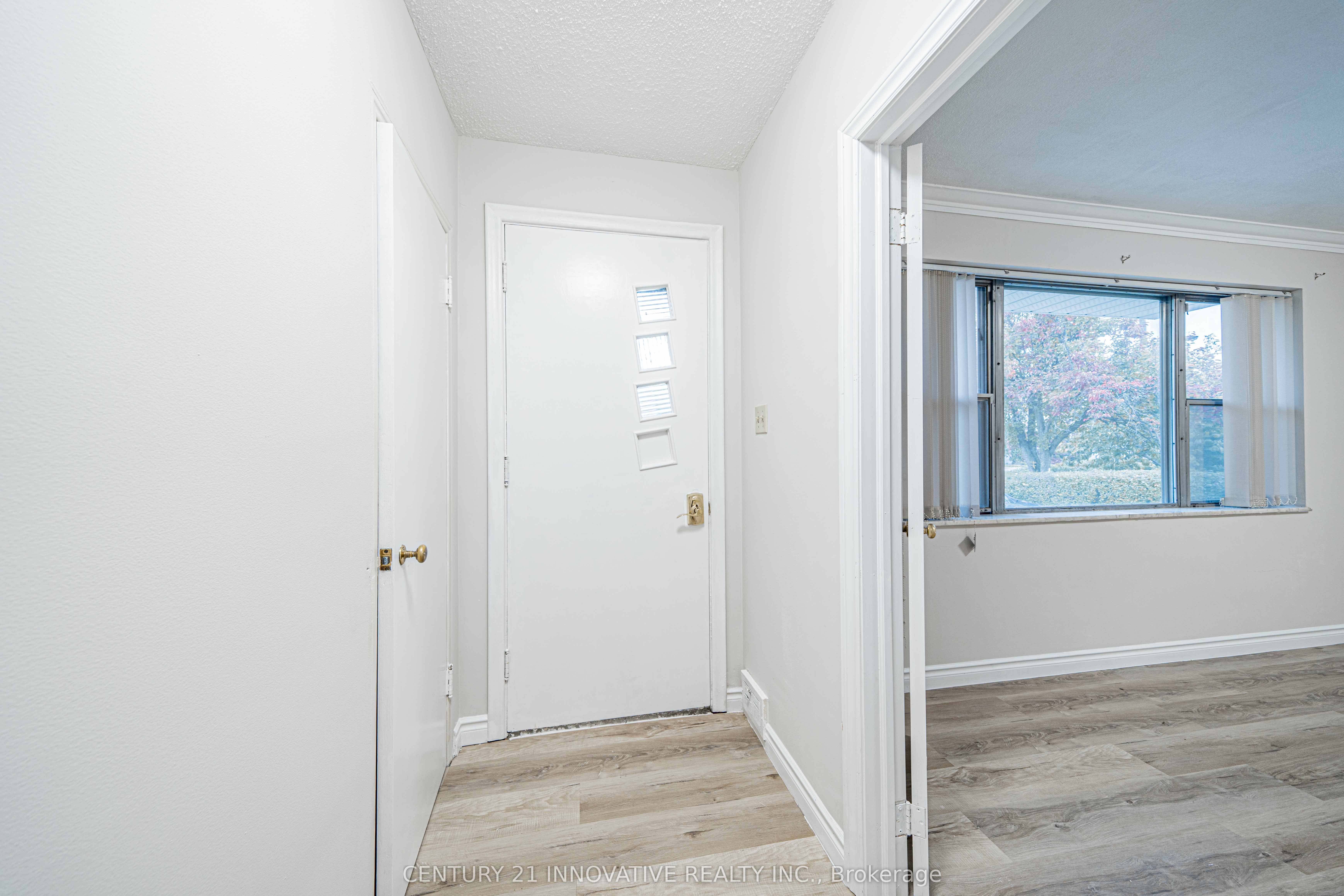 Unit Upper - 22 Carysfort Road, Etobicoke 5
