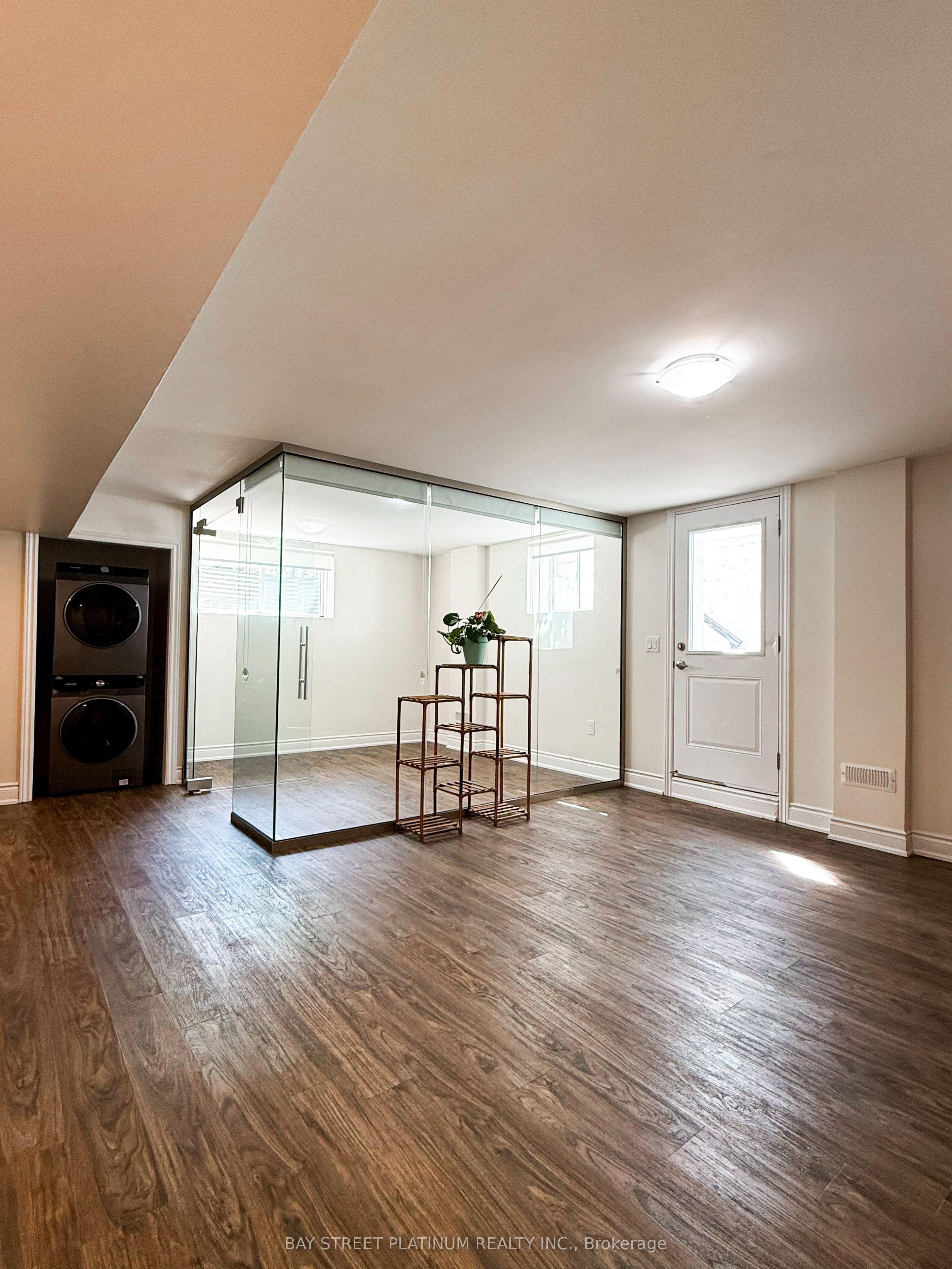 Unit basement - 105 Bowbeer Road, Oakville 4