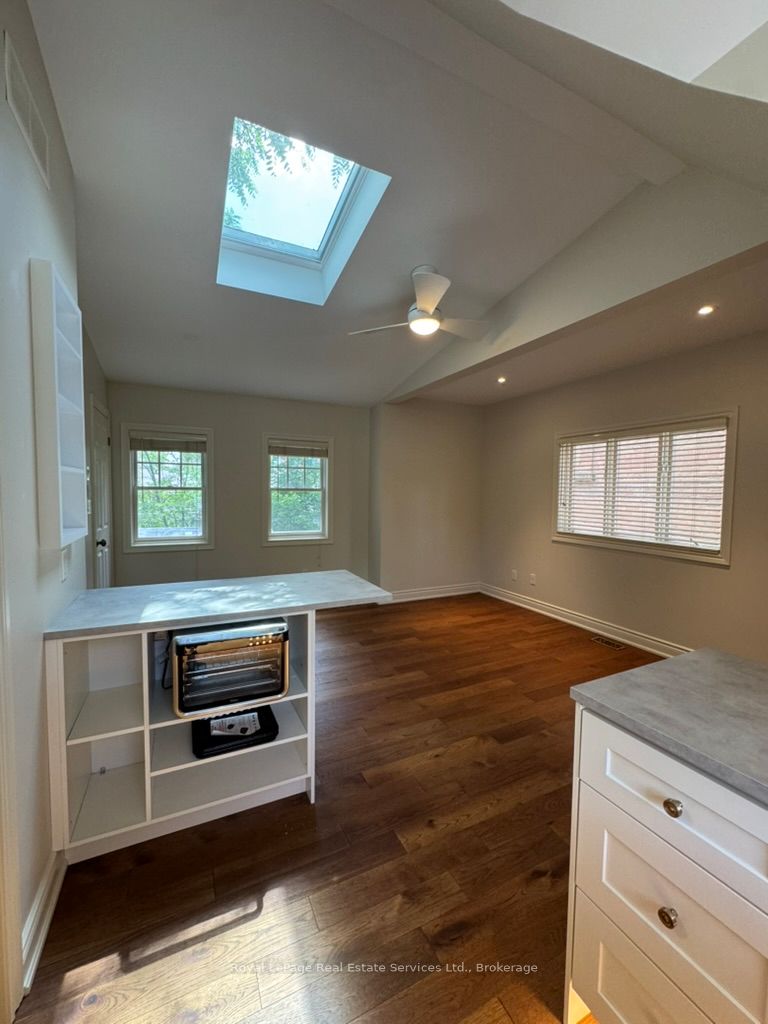 Unit 3 - 134 Forsythe Street, Oakville 4