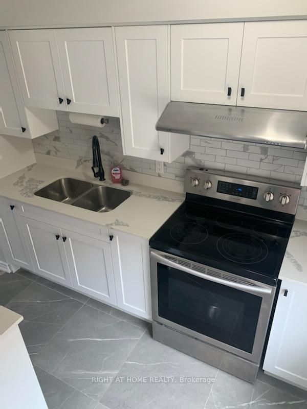 Unit 30 - 16 Rexdale Boulevard, Etobicoke 2