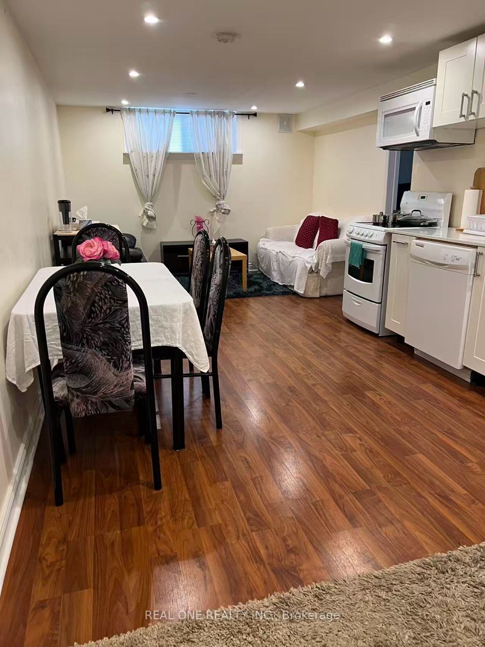 Unit Bsmt - 58 Sewell Drive, Oakville 2