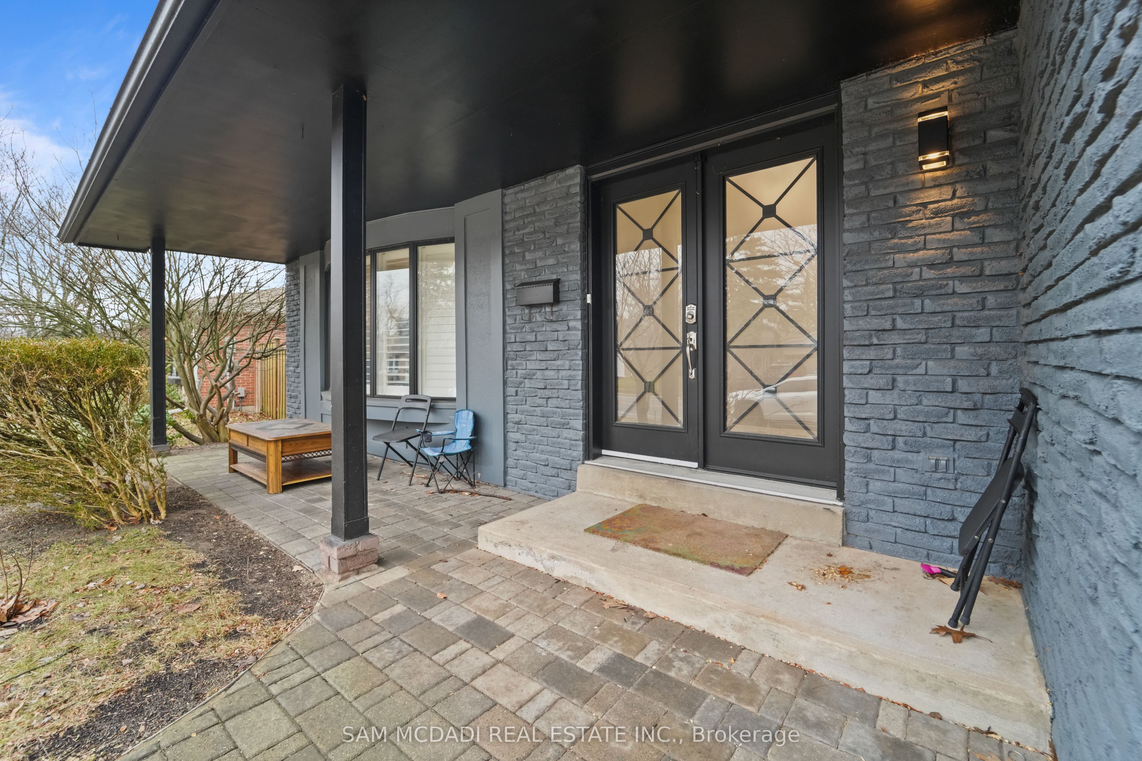2290 Devon Road, Oakville 3