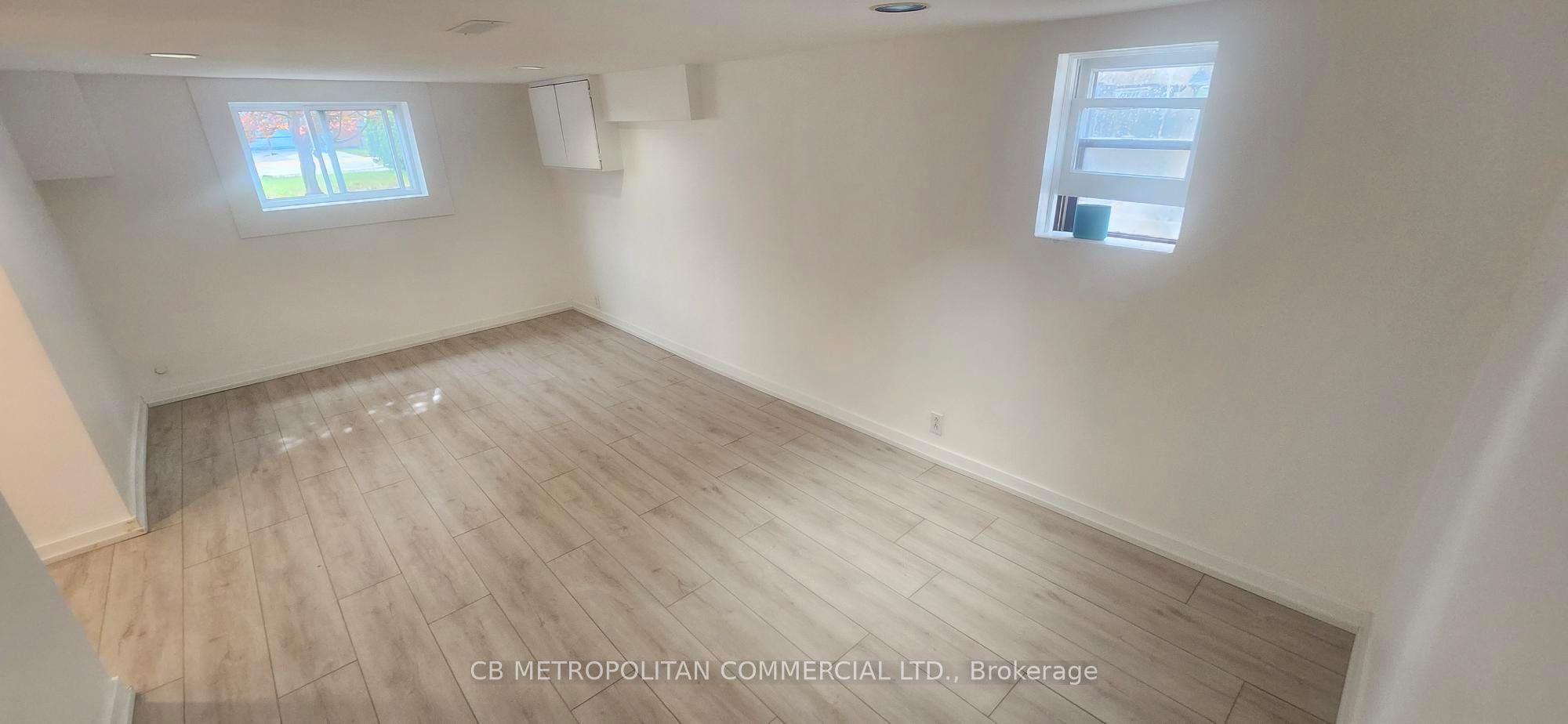 Unit Lower Level - 124 Evans Avenue, Etobicoke 4