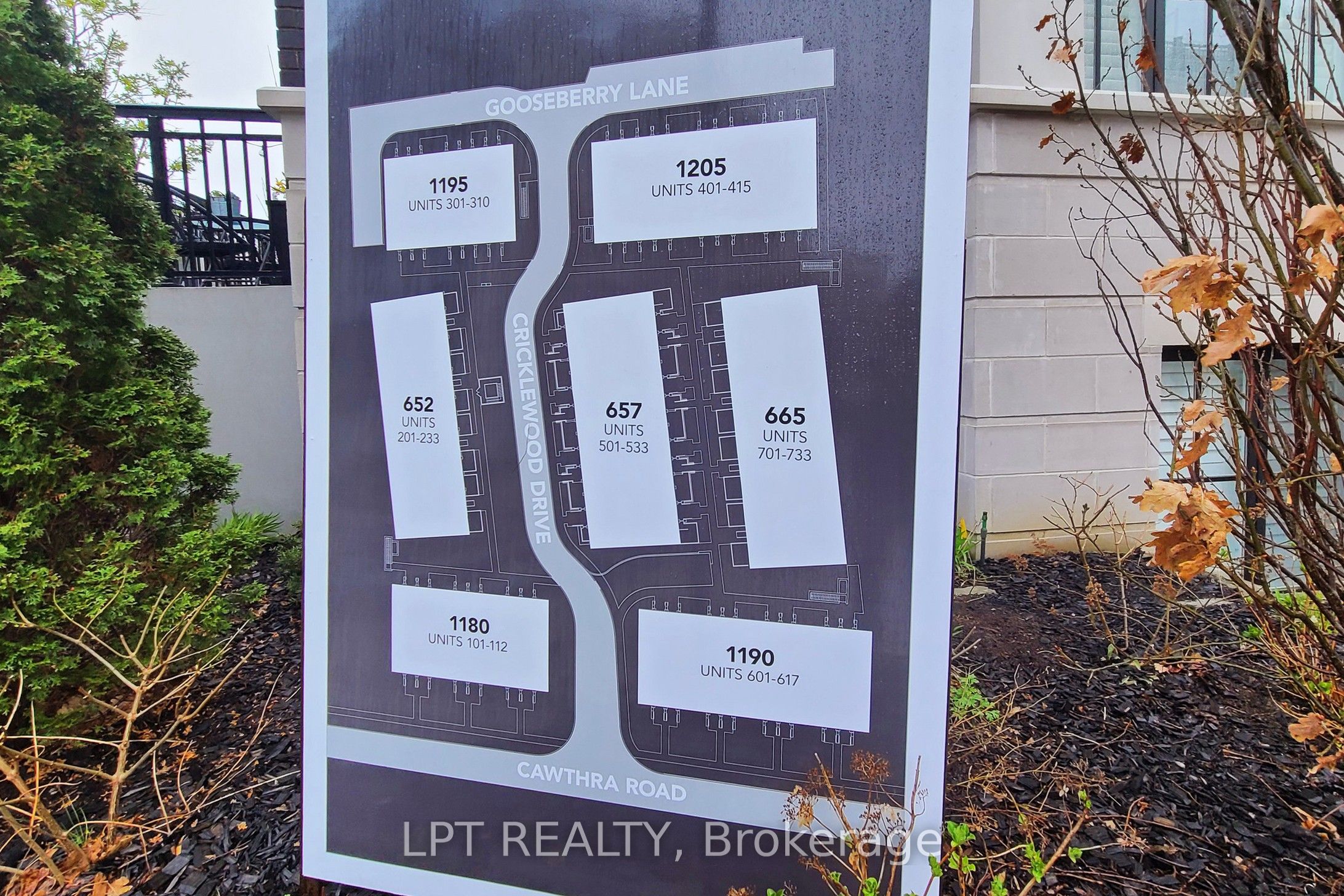 Unit 110 - 1180 Cawthra Road, Mississauga 2