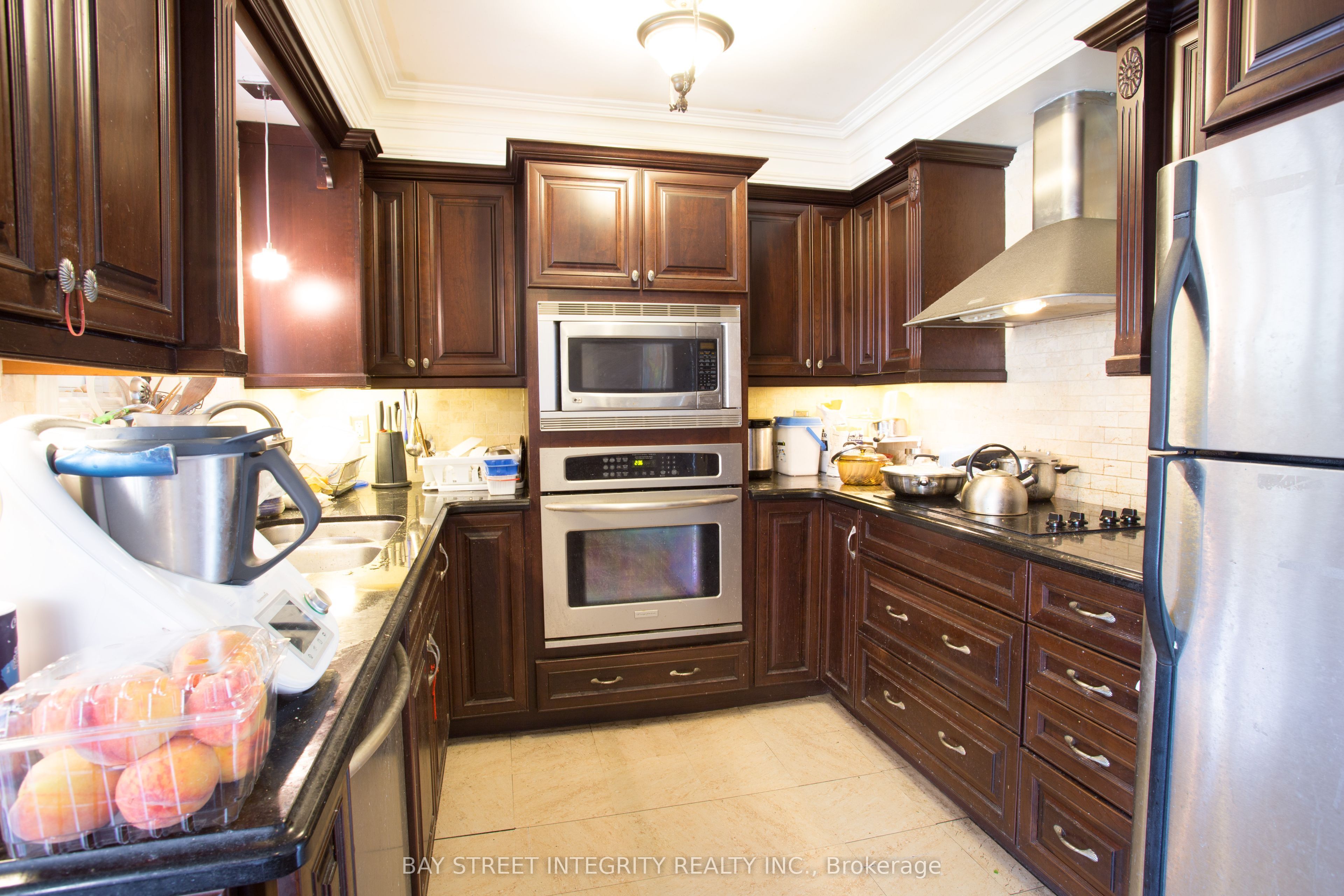 860 Messenger Meadow Drive, Mississauga 5