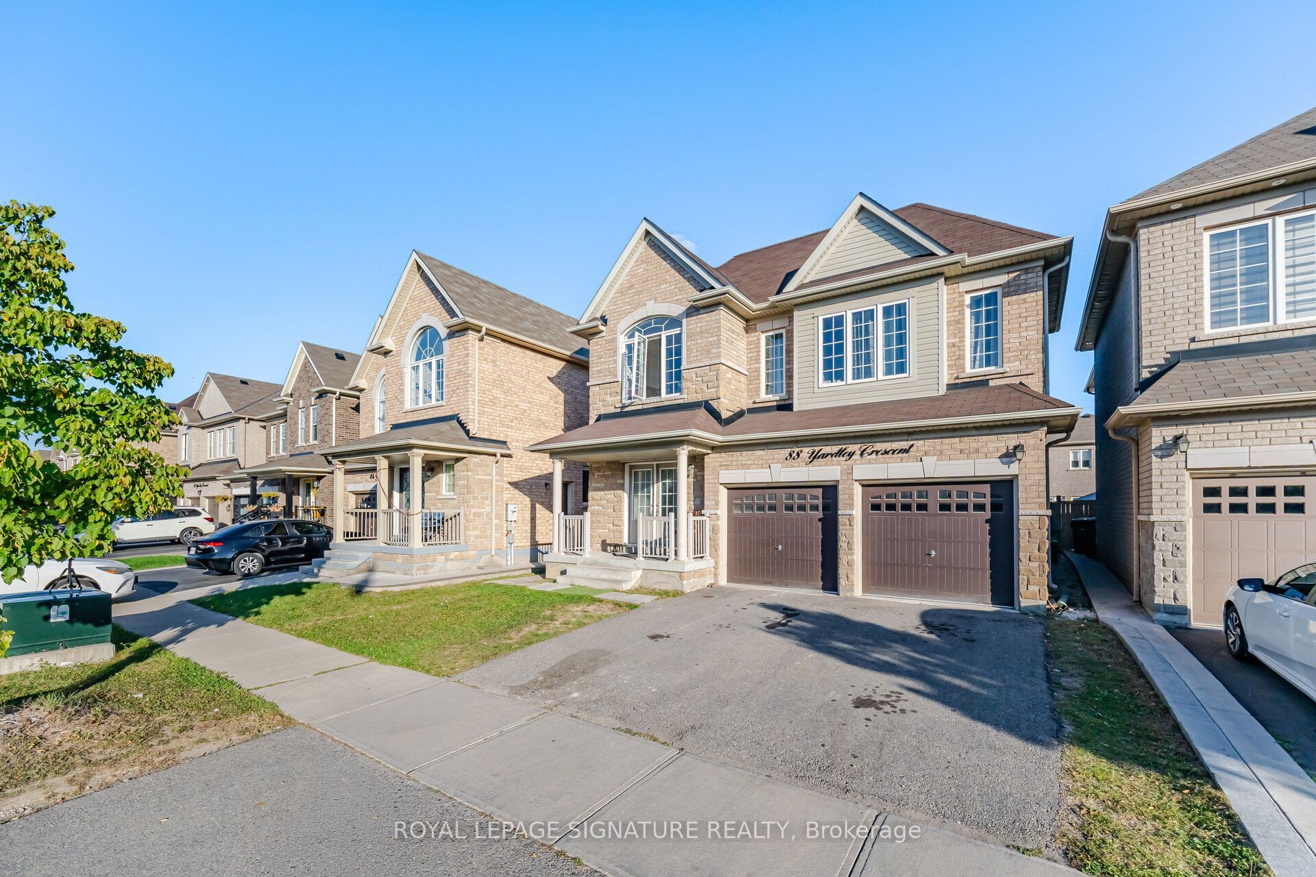 Unit 2 - 88 Yardley Crescent, Brampton 4