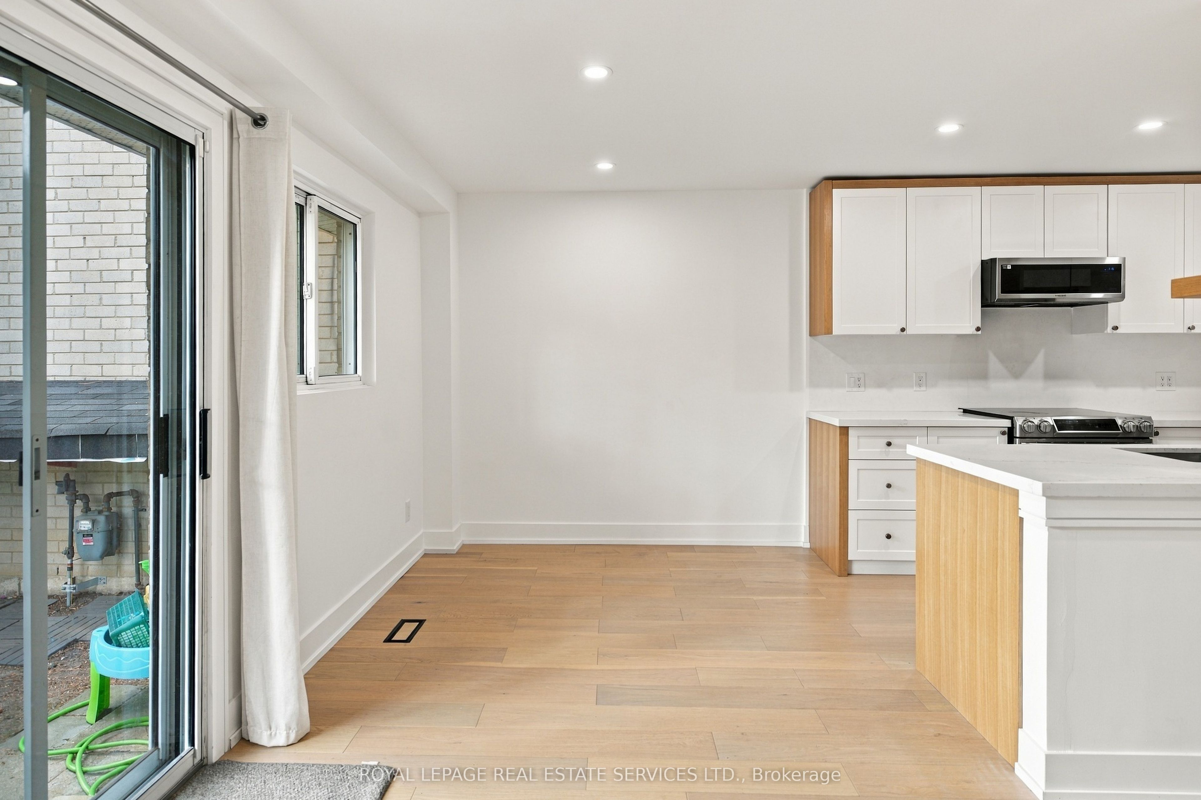 Unit 53 - 400 Mississauga Valley Boulevard, Mississauga 4