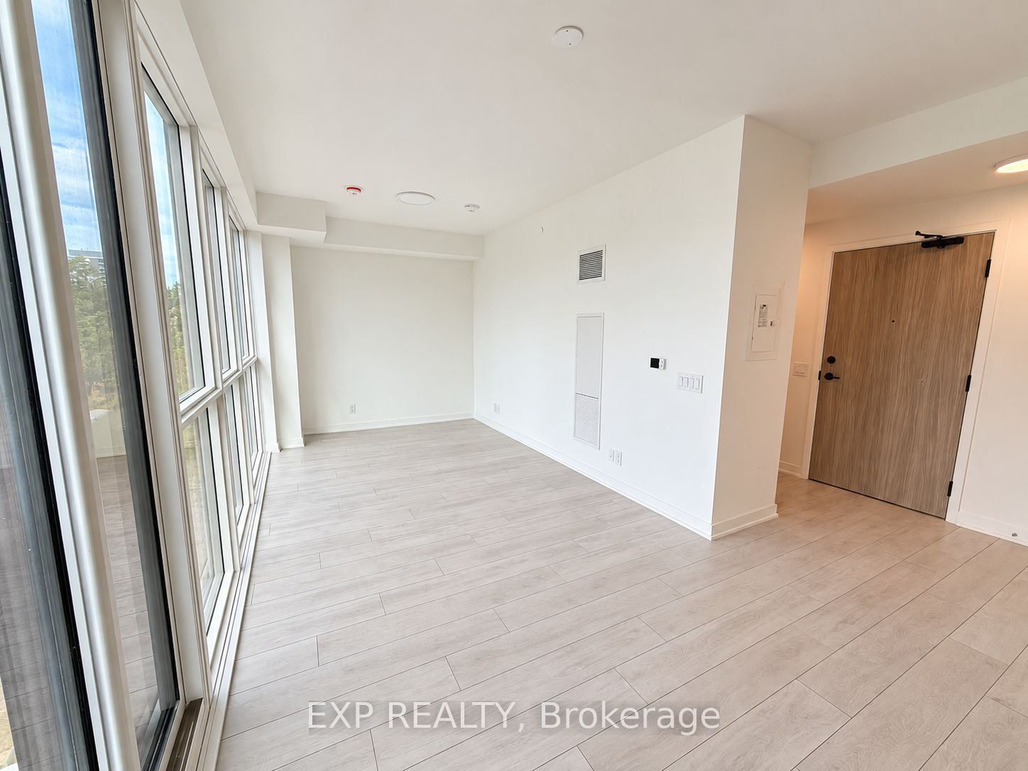 Unit 409 - 1381 Lakeshore Road, Mississauga 2