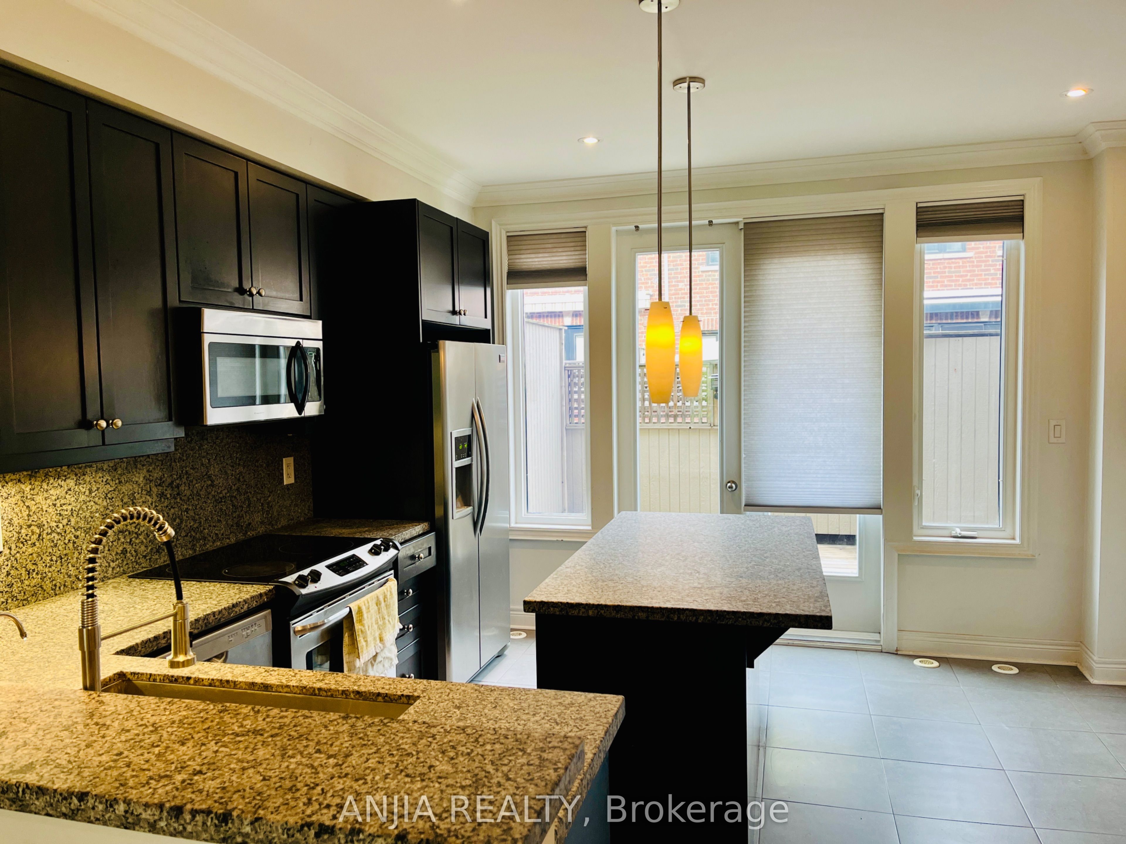 Unit 29 - 1812 Burnhamthorpe Road E, Mississauga 5