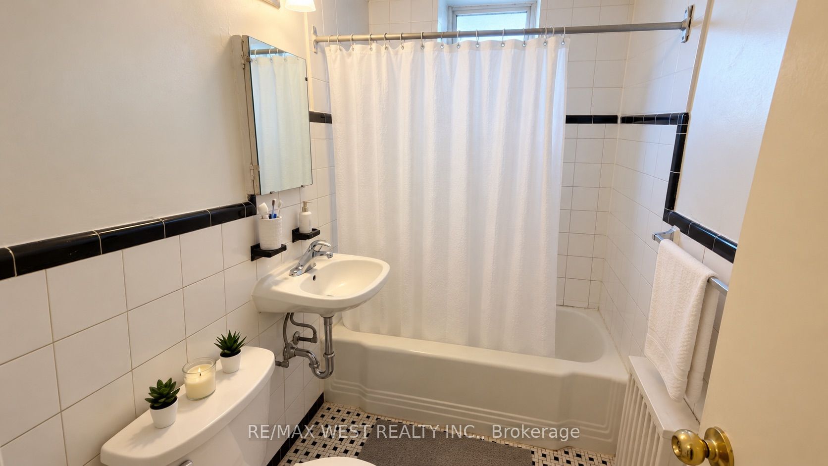Unit 29 - 10 Crown Hill Place, Etobicoke 5