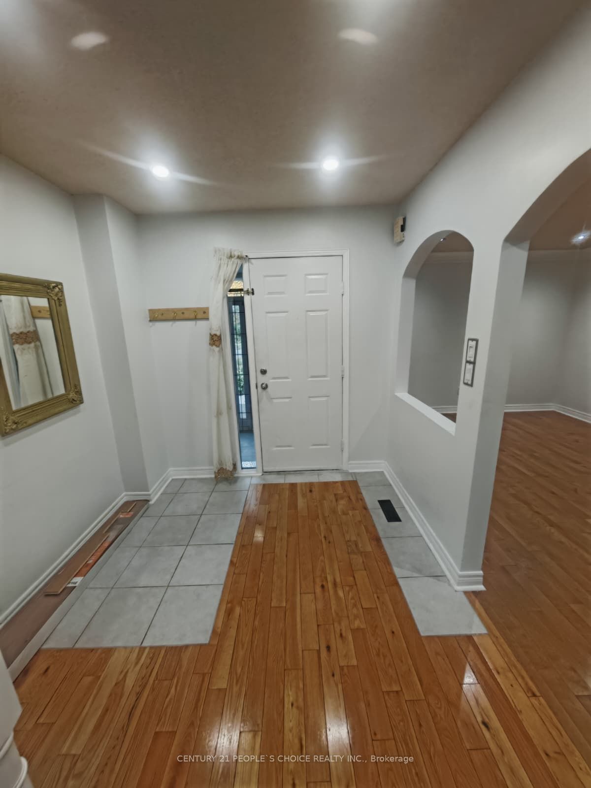 Unit Upper - 233 Murray Street, Brampton 3
