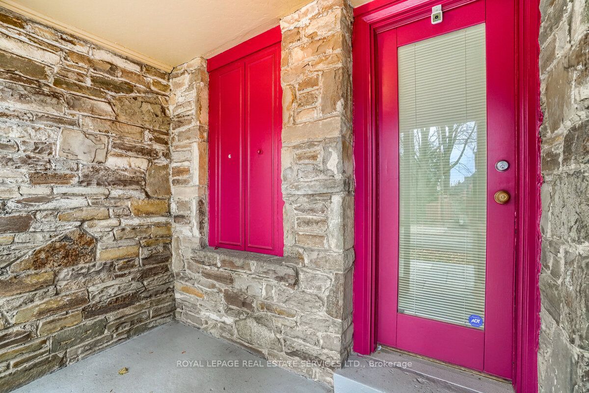 880 Royal York Road, Etobicoke 5