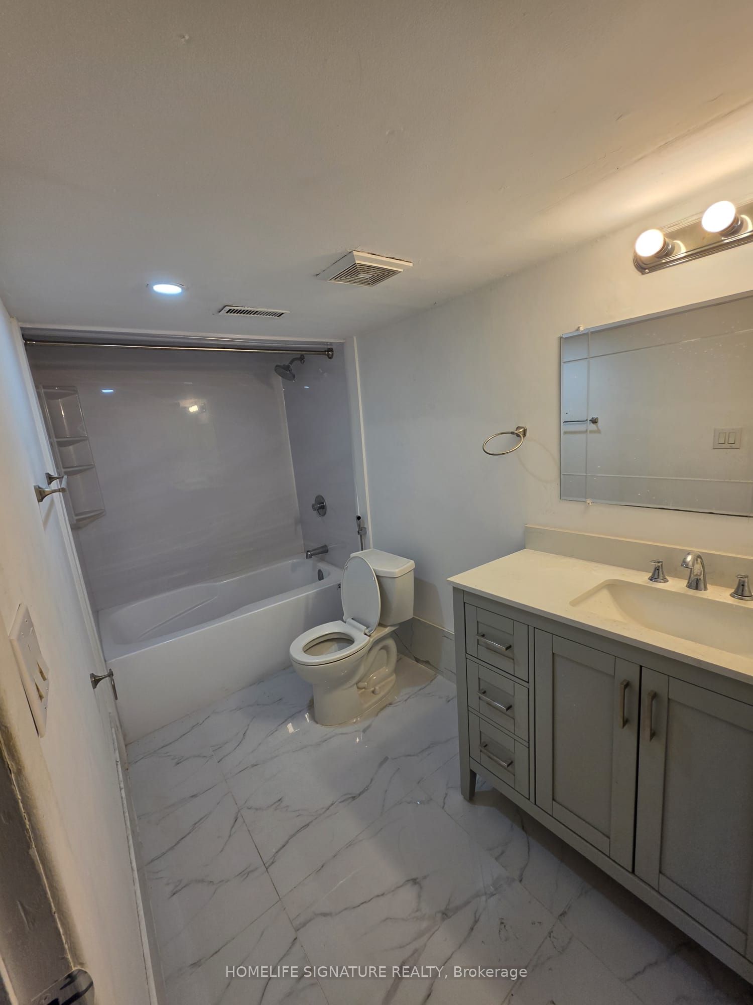 Unit Basement - 22 Medina Place, Brampton 4