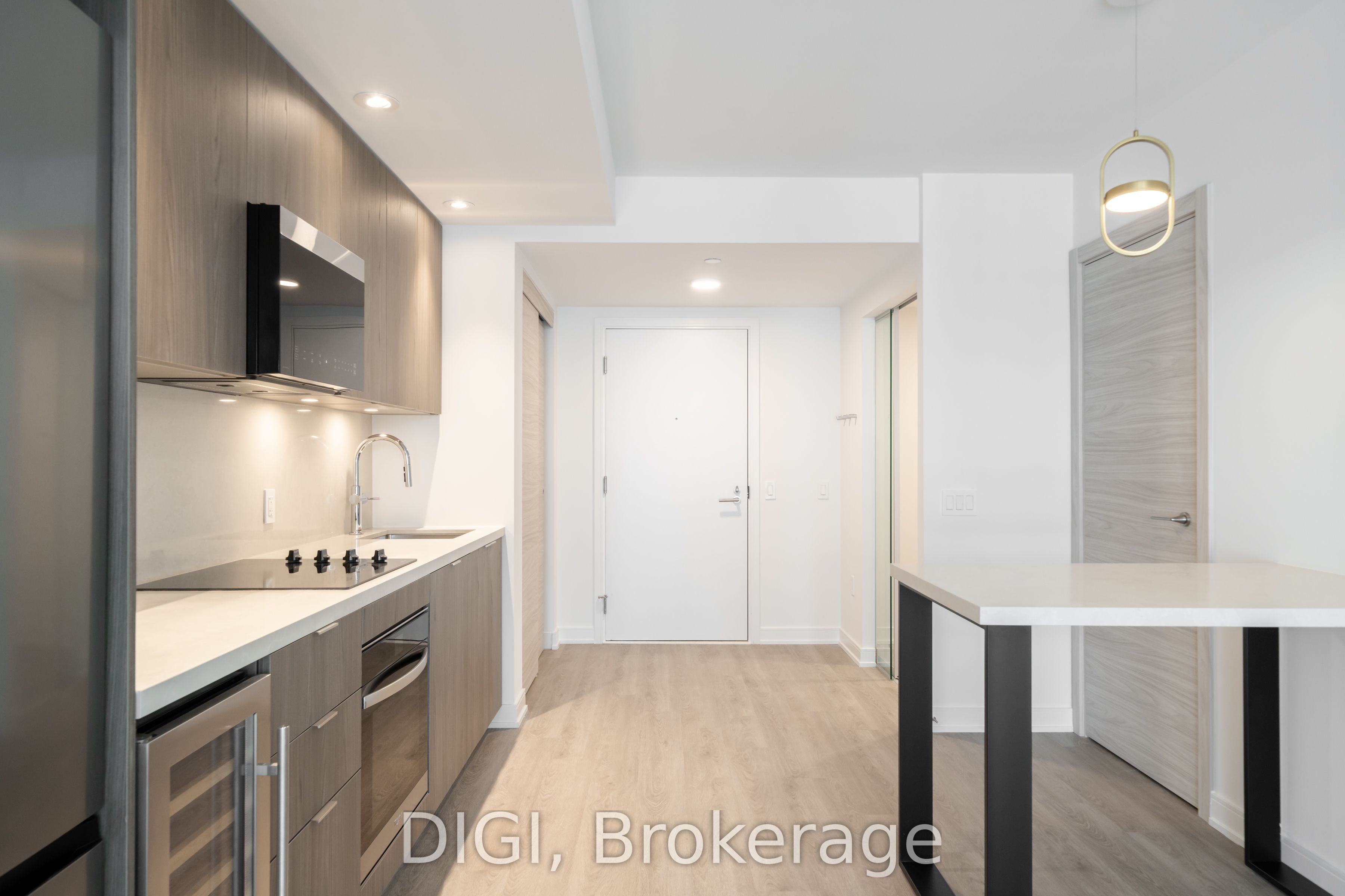 Unit E725 - 485 Perth Avenue, Toronto 5
