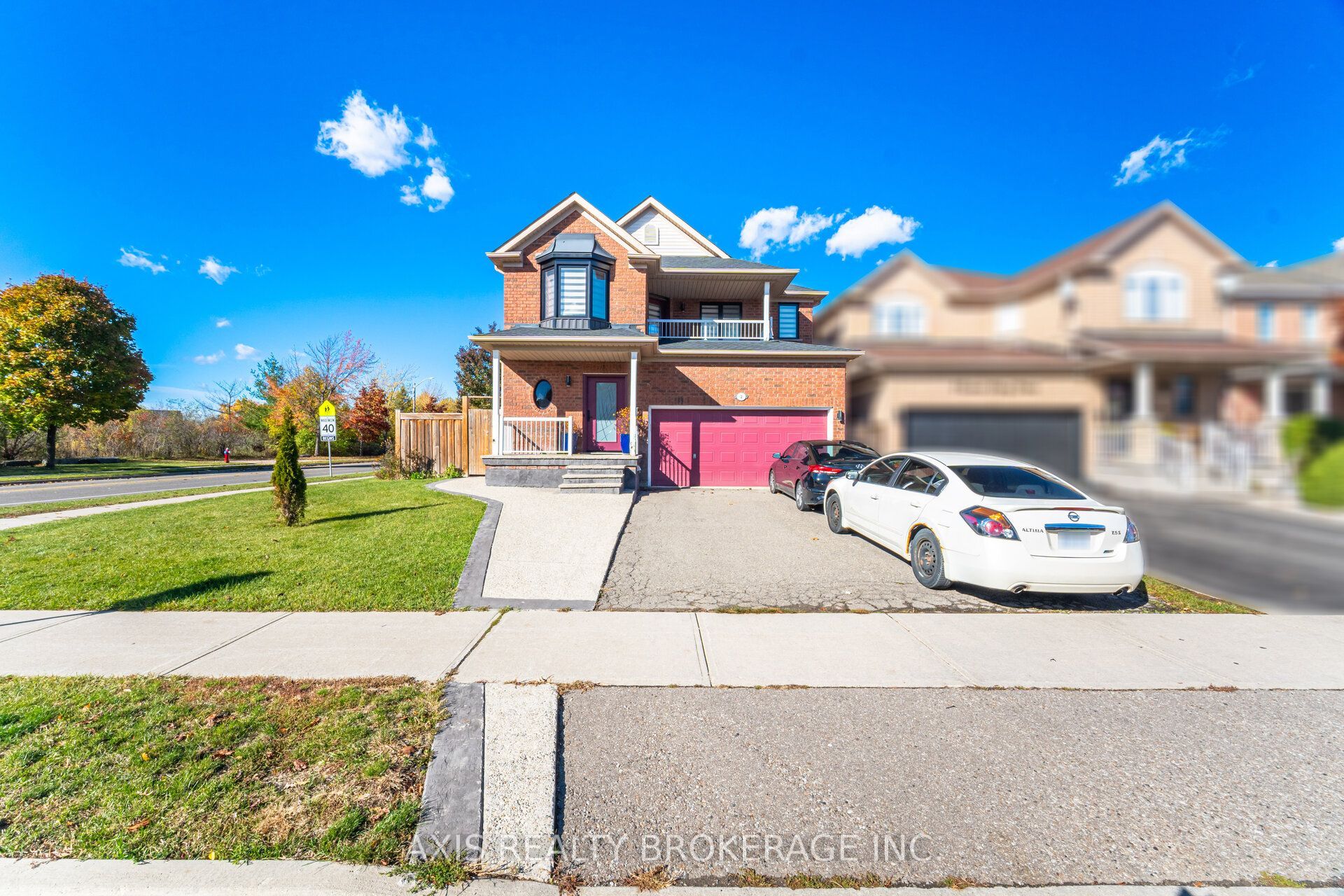 2 Queen Mary Drive, Brampton 2