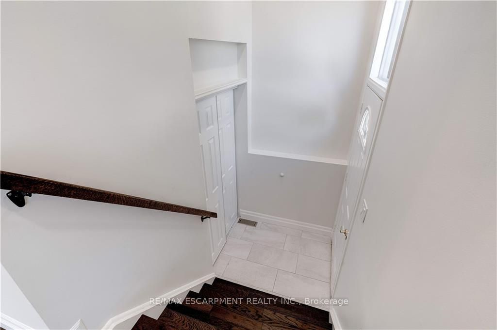 1311 Consort Cres, Burlington, Ontario L7M1J8 Sold History HouseSigma