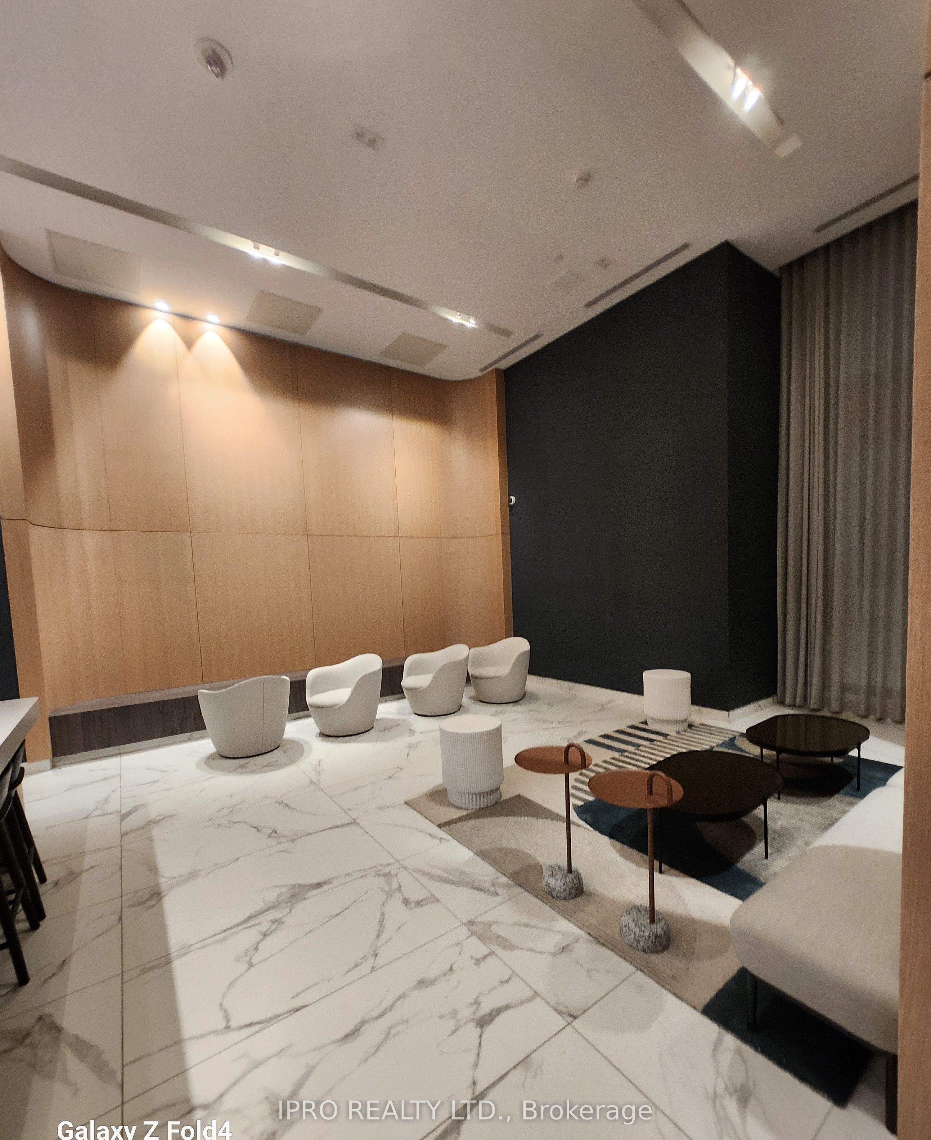 906 1197 The Queensway St, Etobicoke, Ontario M8Z0H1 Listing History