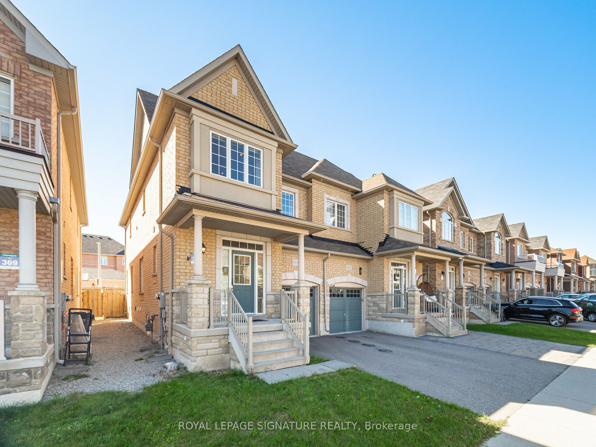 5520 Meadowcrest Avenue, Mississauga 2